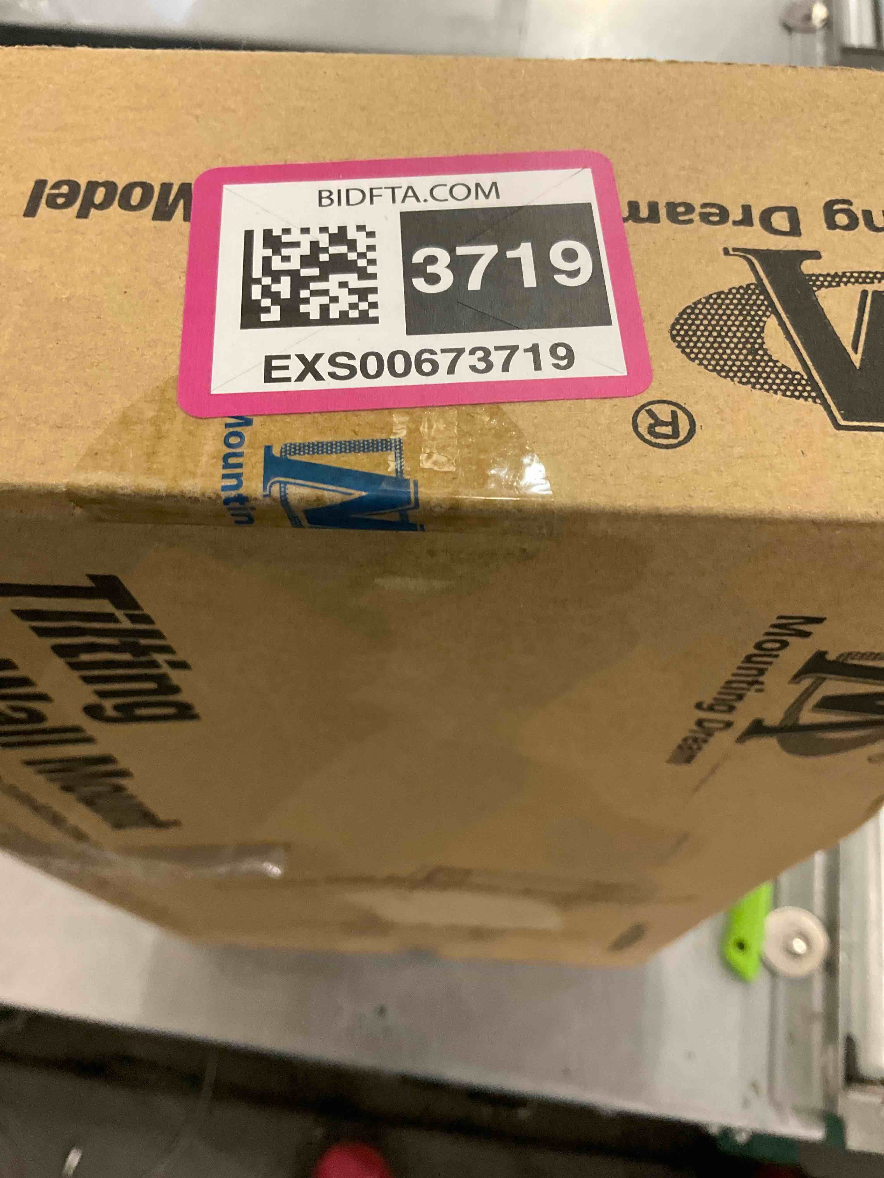 https://s3.amazonaws.com/lotting-images-prod/bidfta/EXS00673719_1704294756973.jpeg