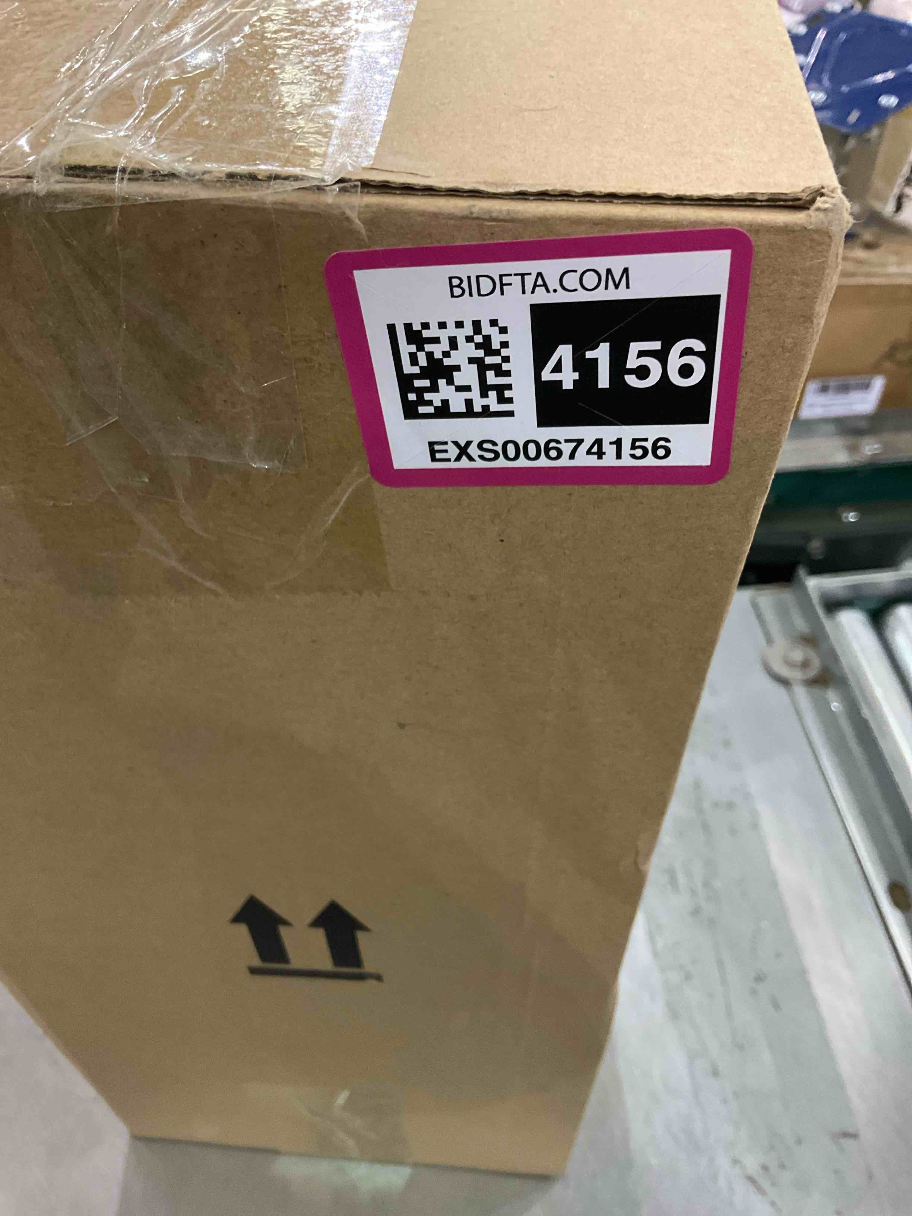 https://s3.amazonaws.com/lotting-images-prod/bidfta/EXS00674156_1702929786120.jpeg