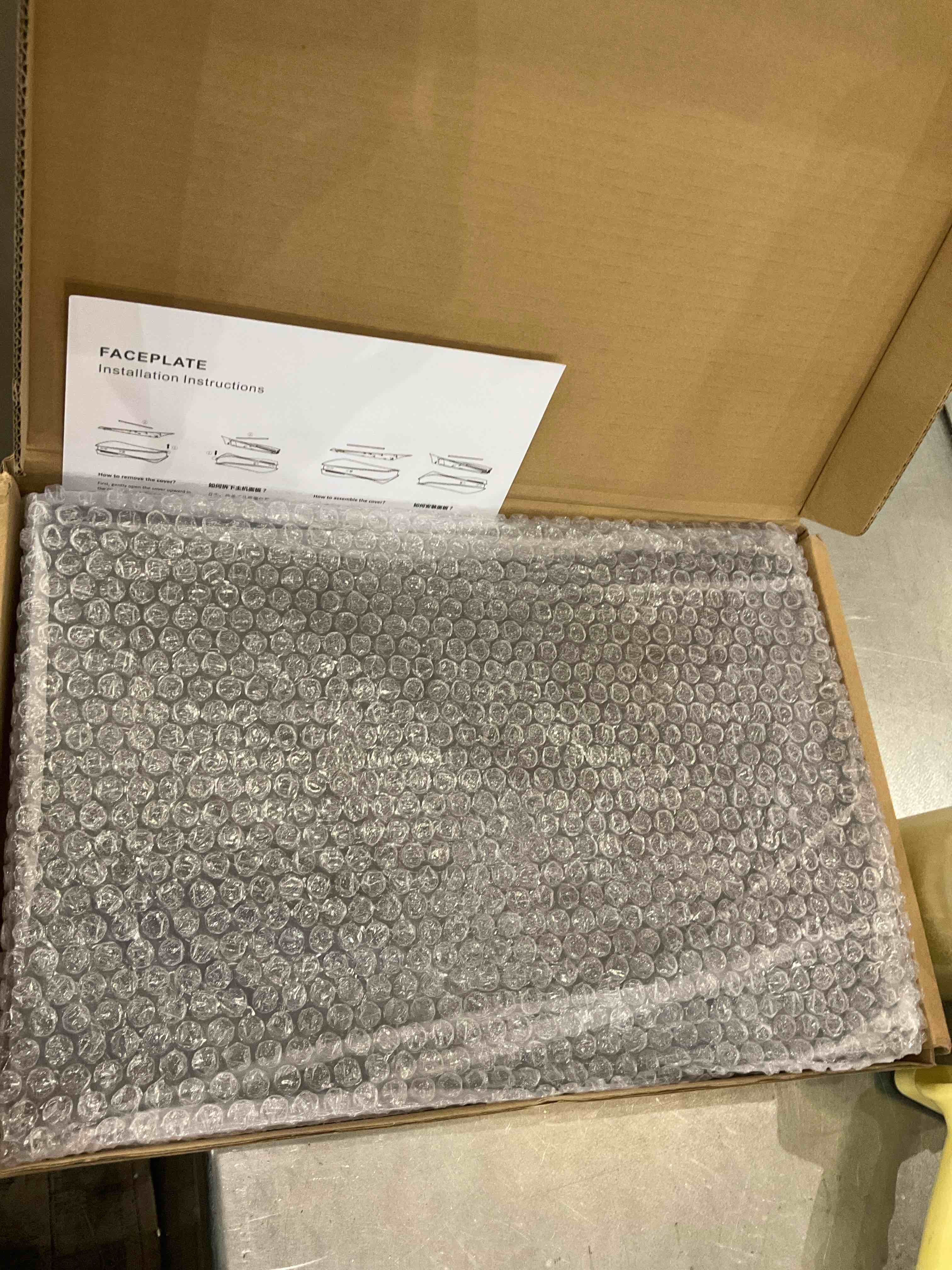 https://s3.amazonaws.com/lotting-images-prod/bidfta/EXS00675614_1703182625271.jpeg