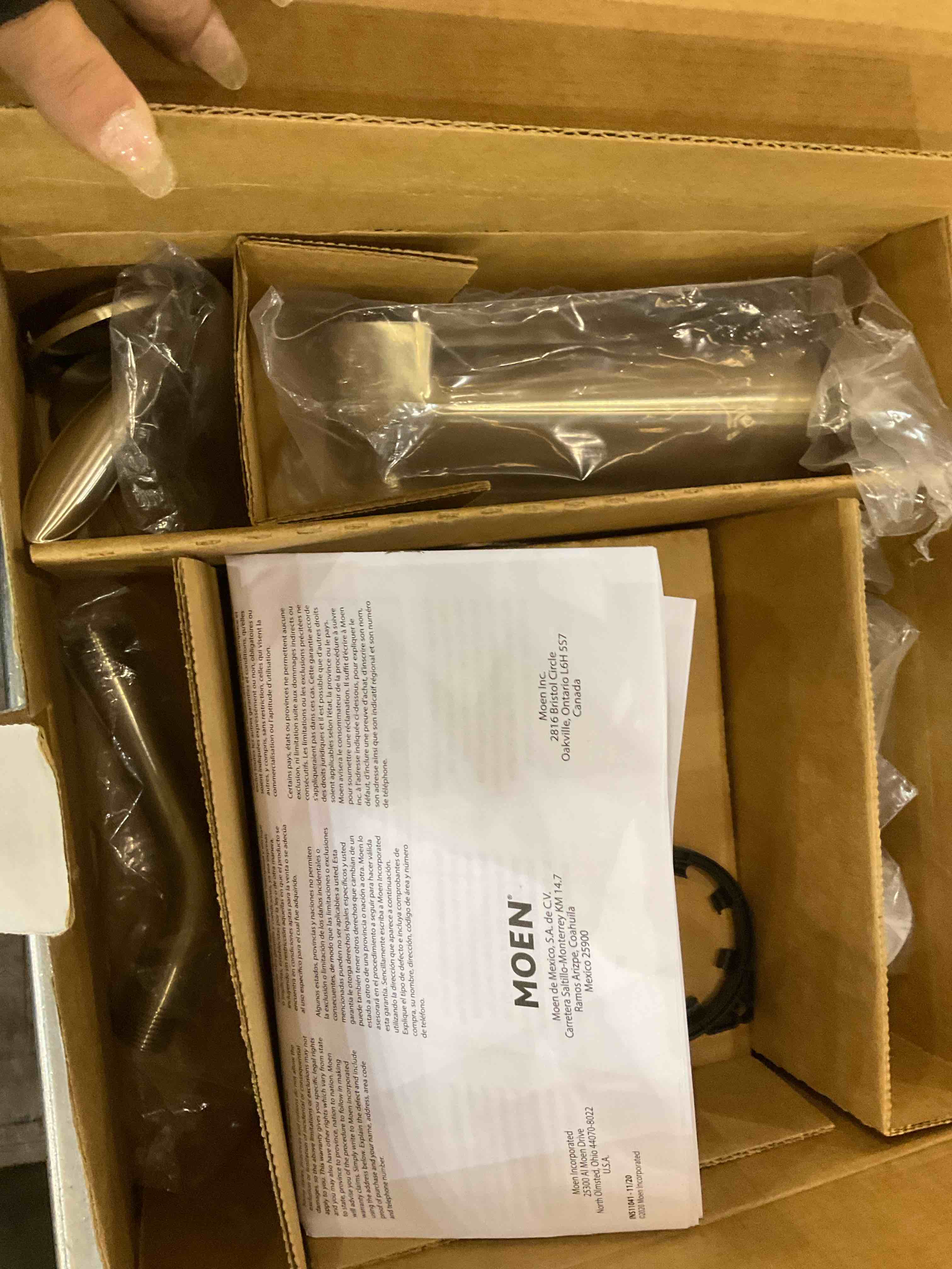 https://s3.amazonaws.com/lotting-images-prod/bidfta/EXS00675616_1703176943392.jpeg