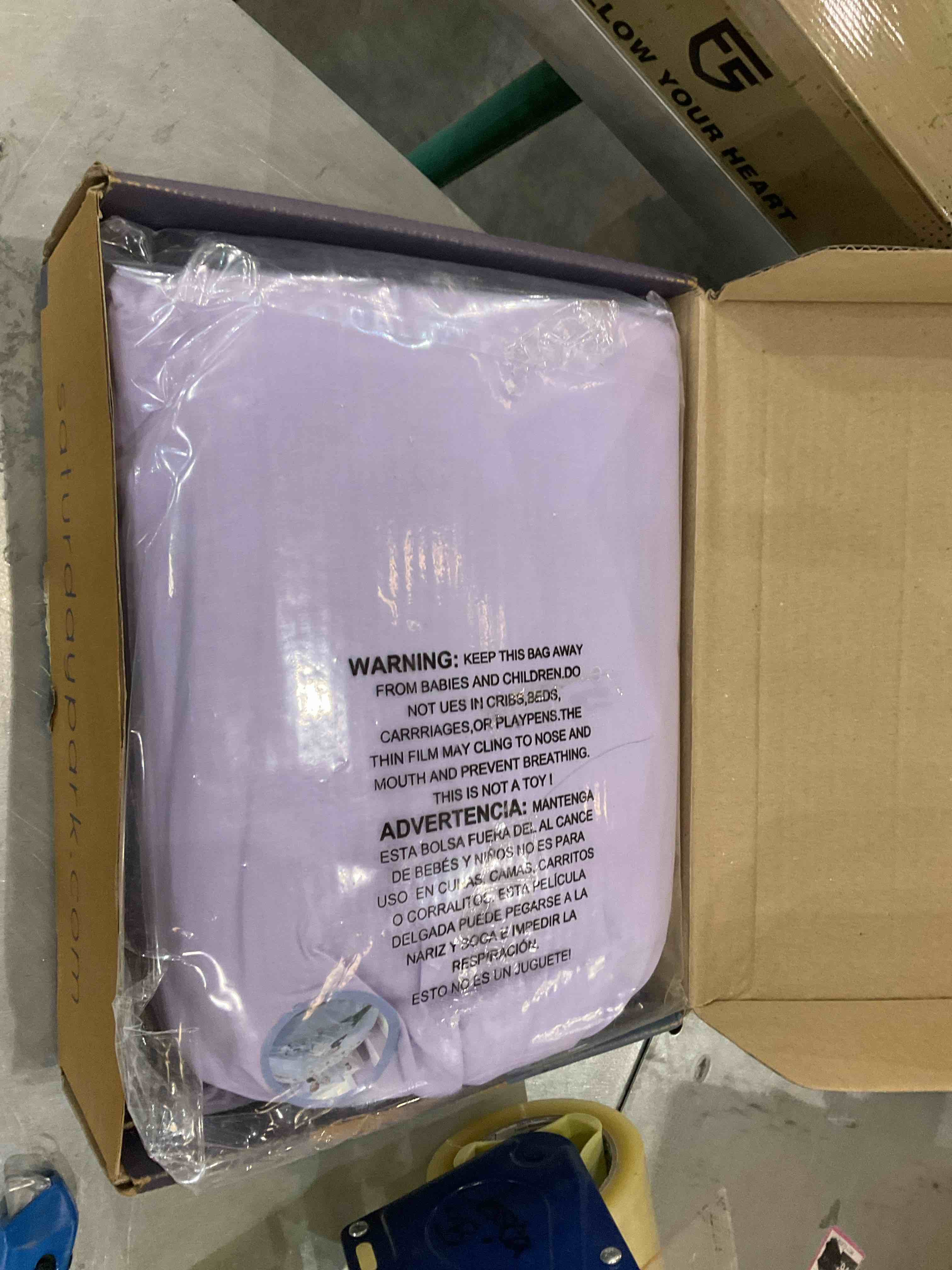 https://s3.amazonaws.com/lotting-images-prod/bidfta/EXS00675630_1703173707423.jpeg