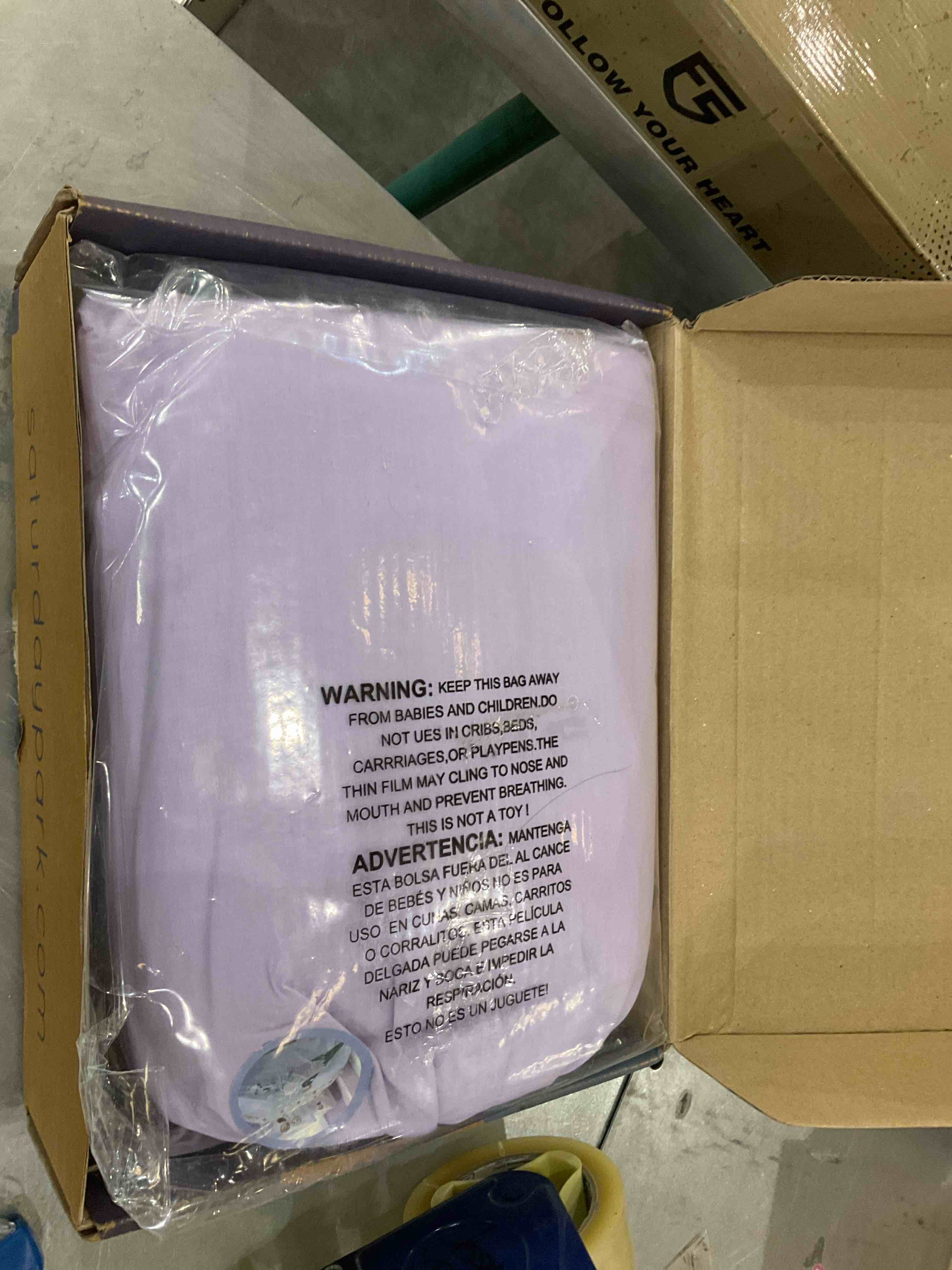 https://s3.amazonaws.com/lotting-images-prod/bidfta/EXS00675630_1703173708733.jpeg