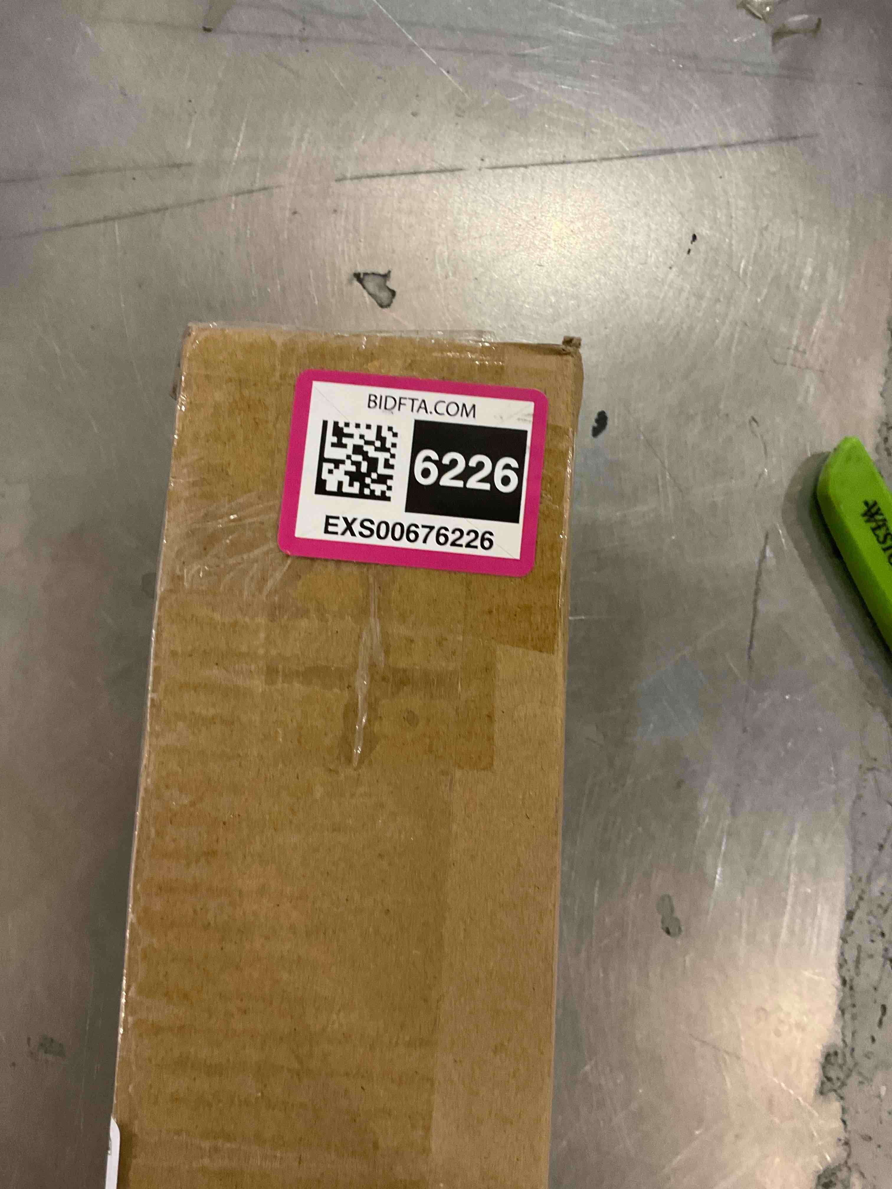 https://s3.amazonaws.com/lotting-images-prod/bidfta/EXS00676226_1704479289362.jpeg
