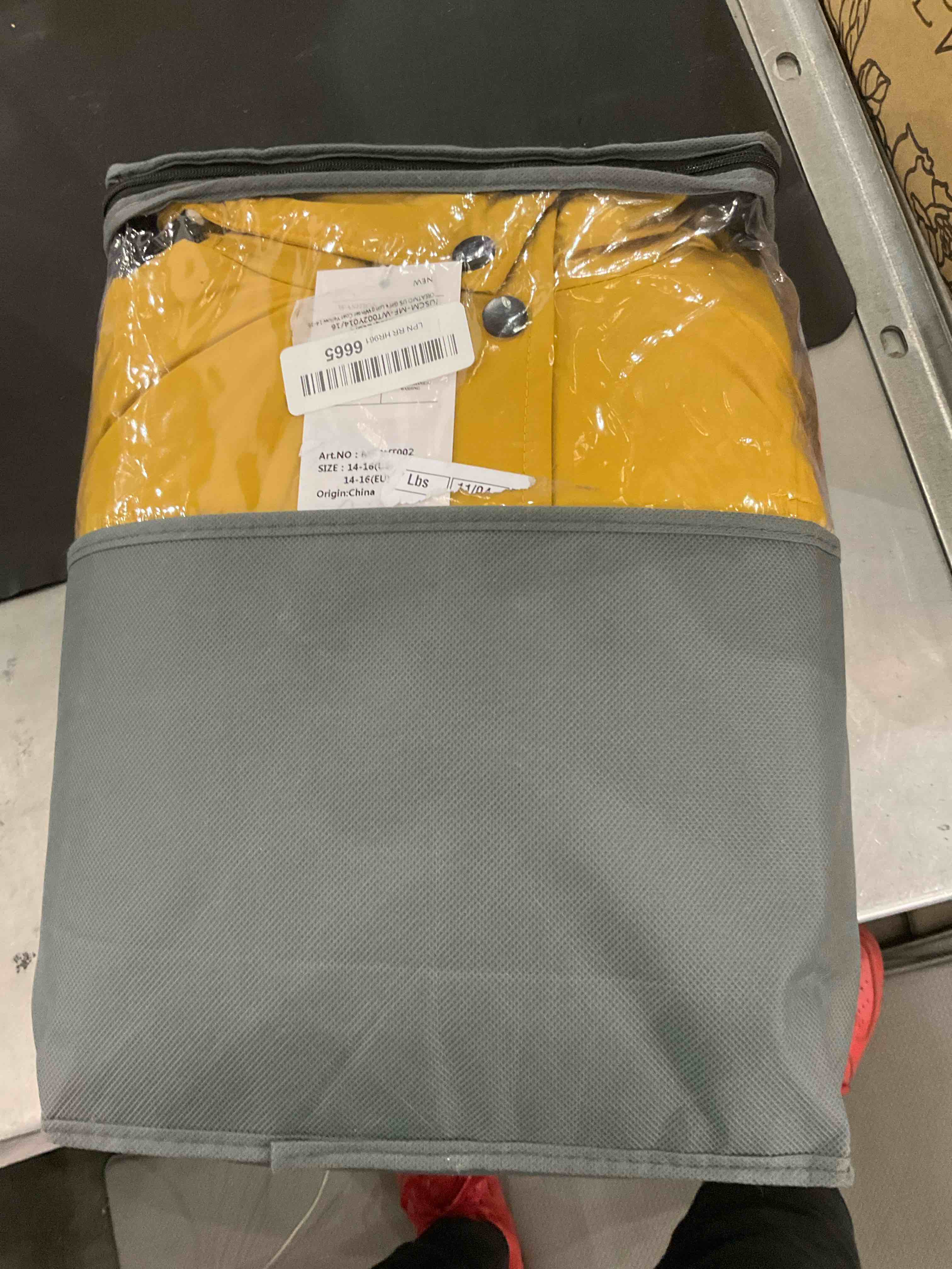 https://s3.amazonaws.com/lotting-images-prod/bidfta/EXS00677082_1703102061187.jpeg