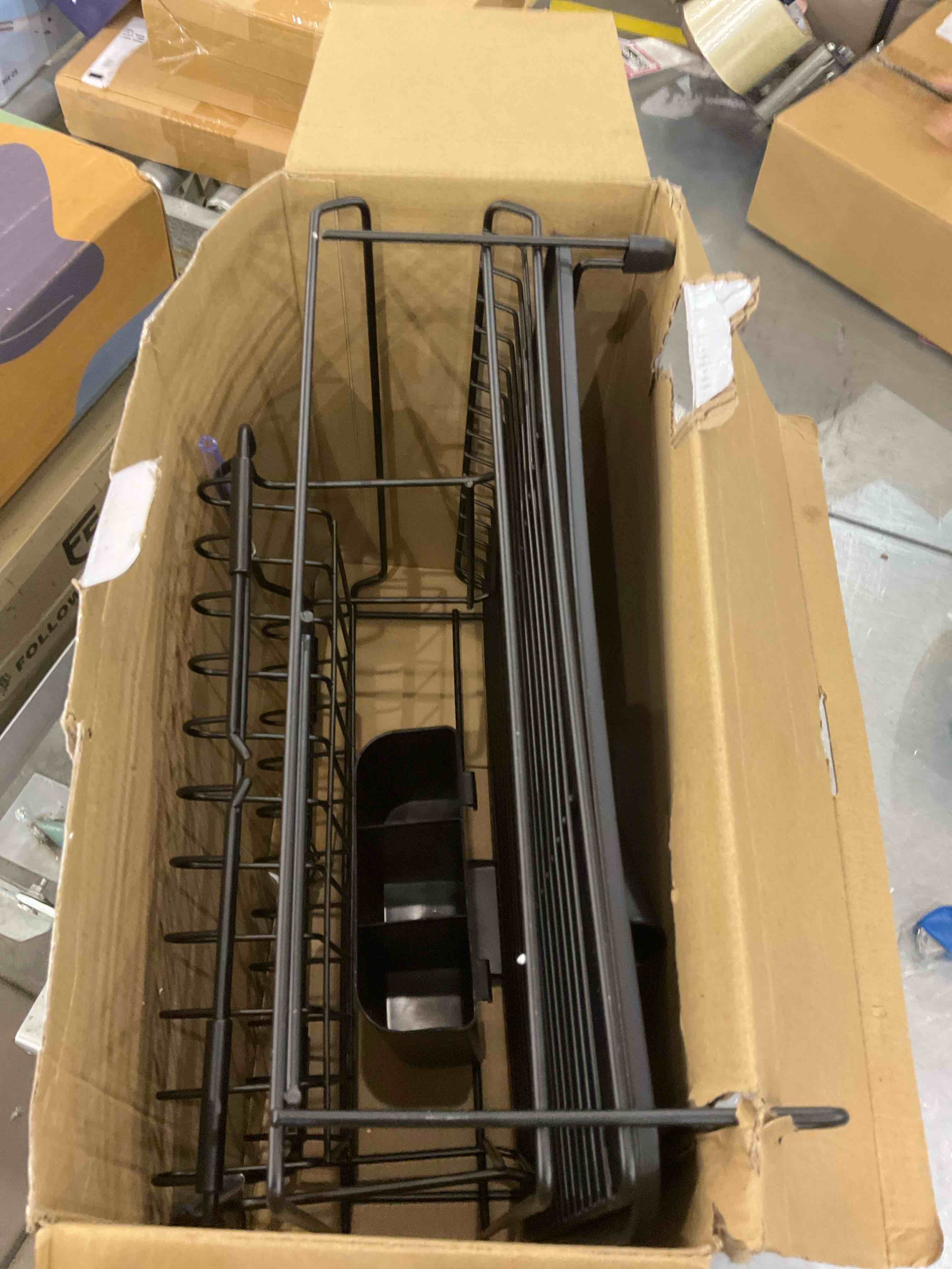 https://s3.amazonaws.com/lotting-images-prod/bidfta/EXS00677123_1703173628190.jpeg