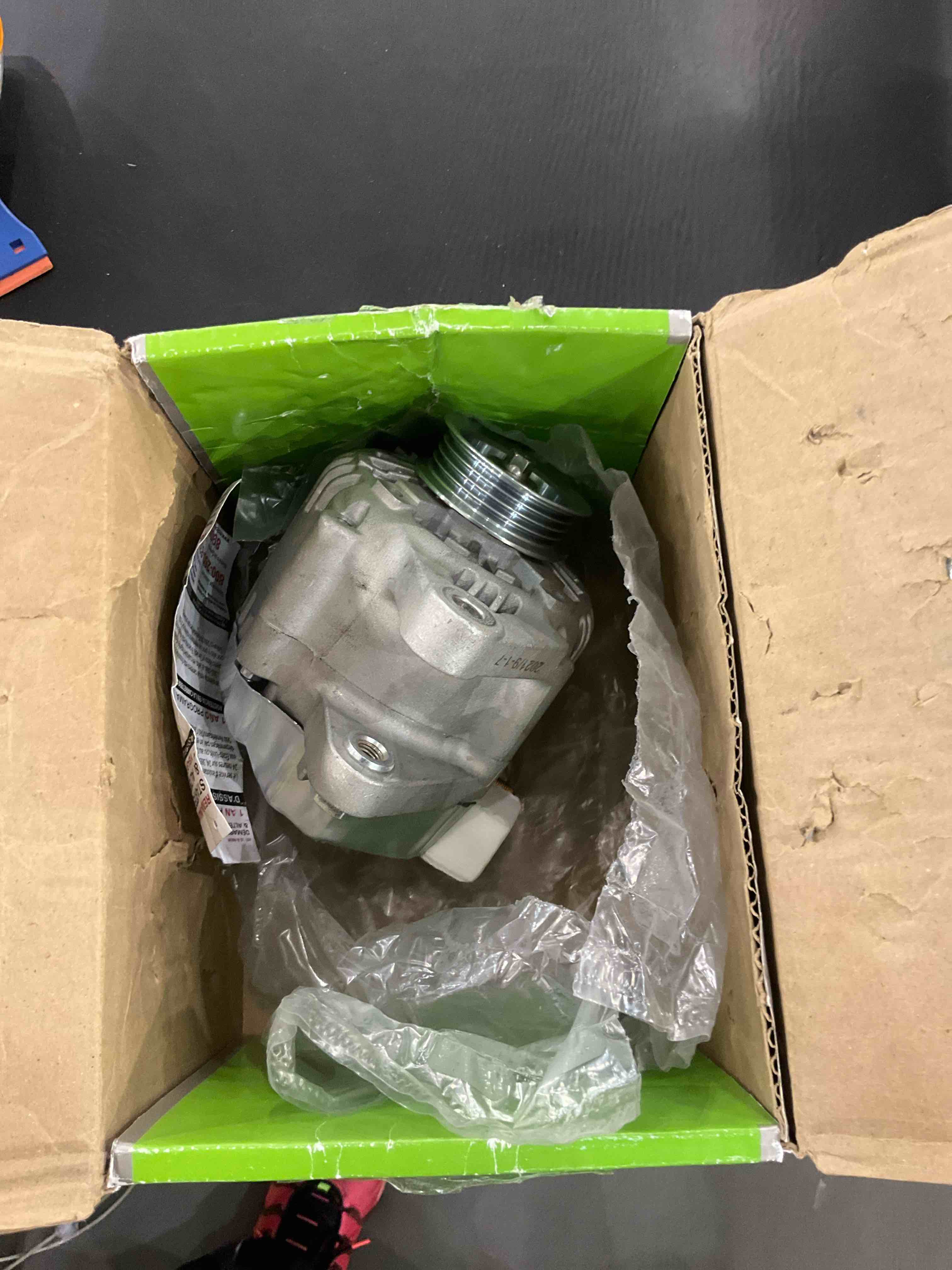 https://s3.amazonaws.com/lotting-images-prod/bidfta/EXS00677151_1703684938619.jpeg