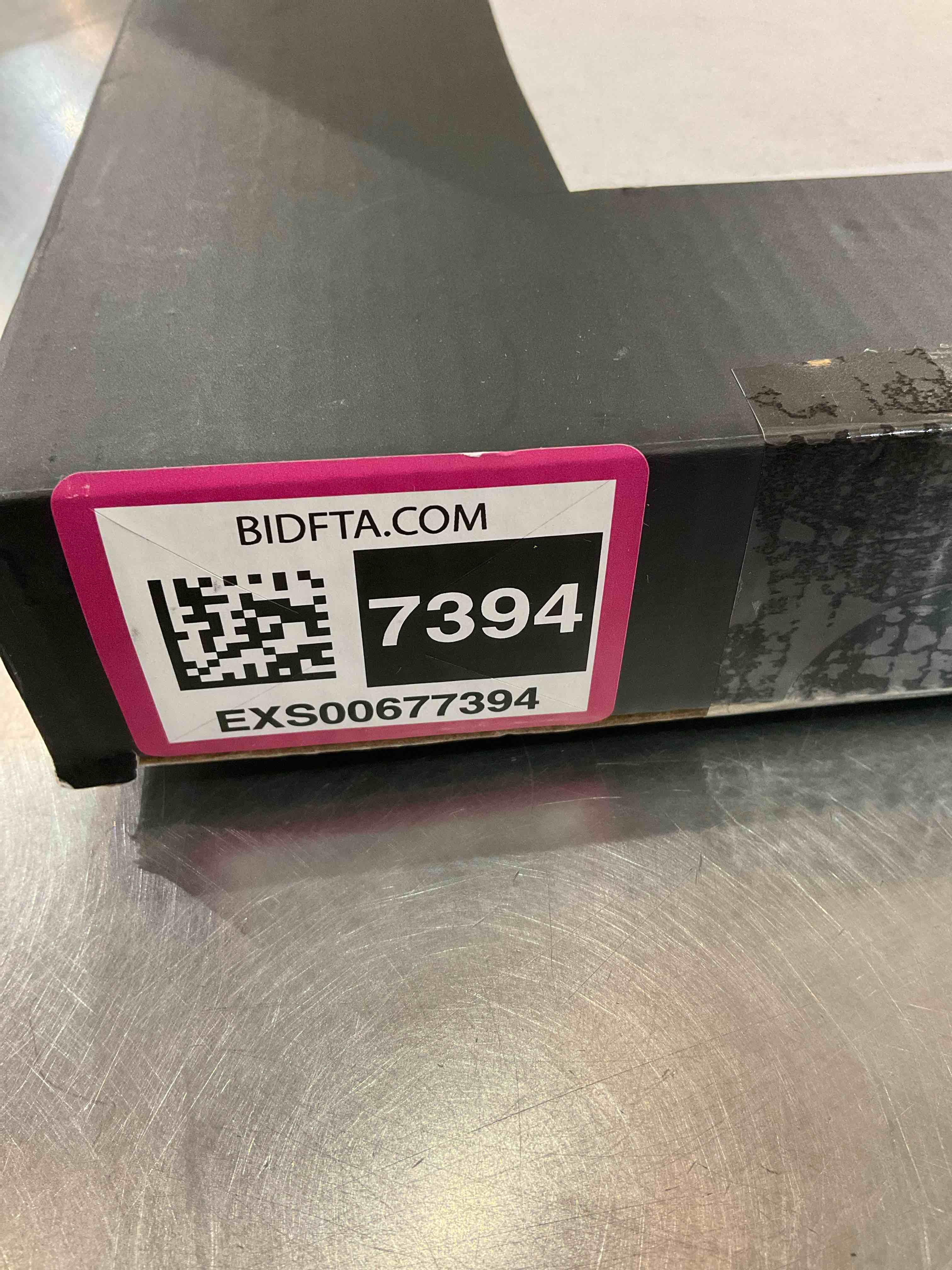 https://s3.amazonaws.com/lotting-images-prod/bidfta/EXS00677394_1704224227581.jpeg
