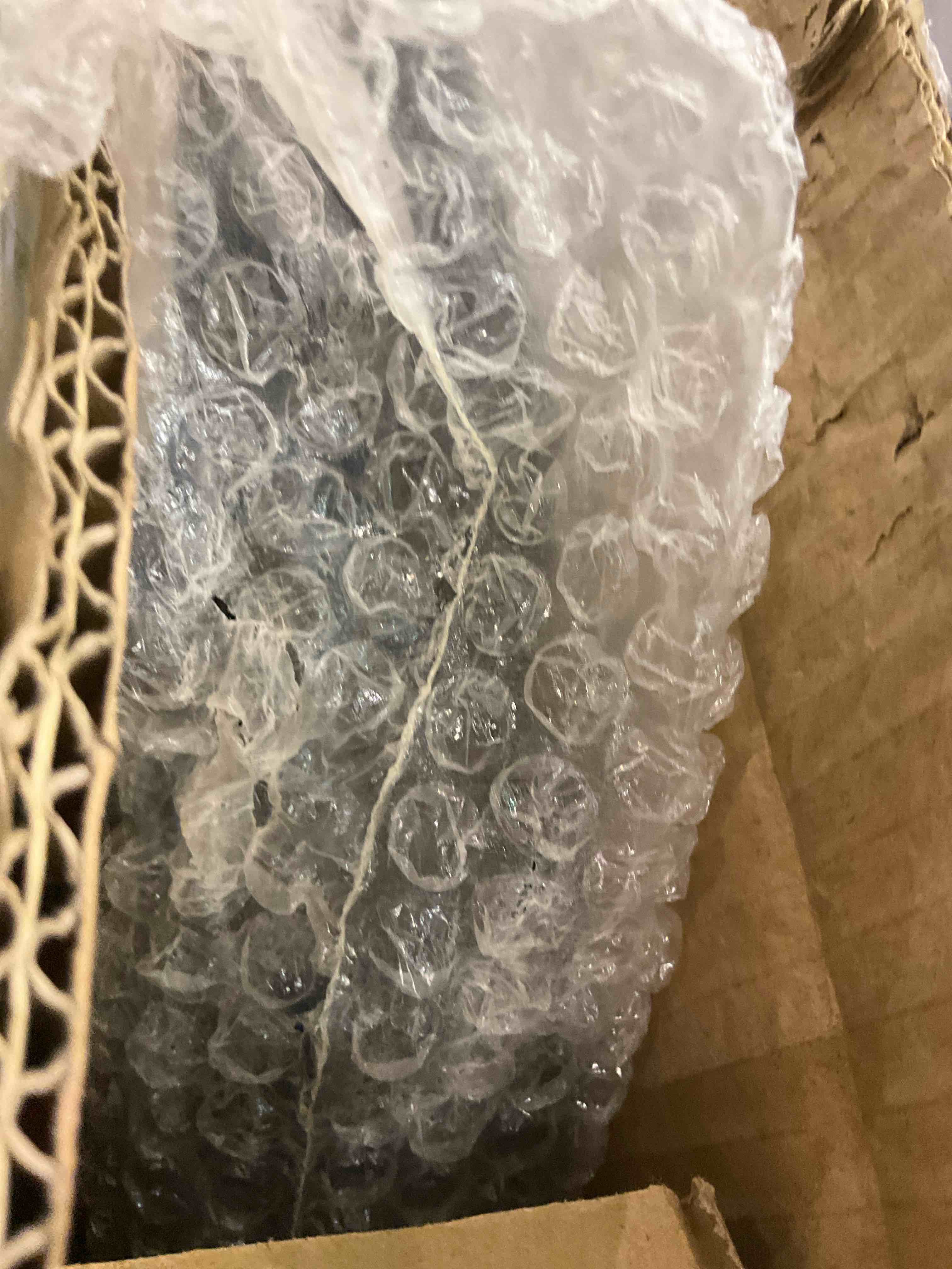https://s3.amazonaws.com/lotting-images-prod/bidfta/EXS00677447_1704385716047.jpeg