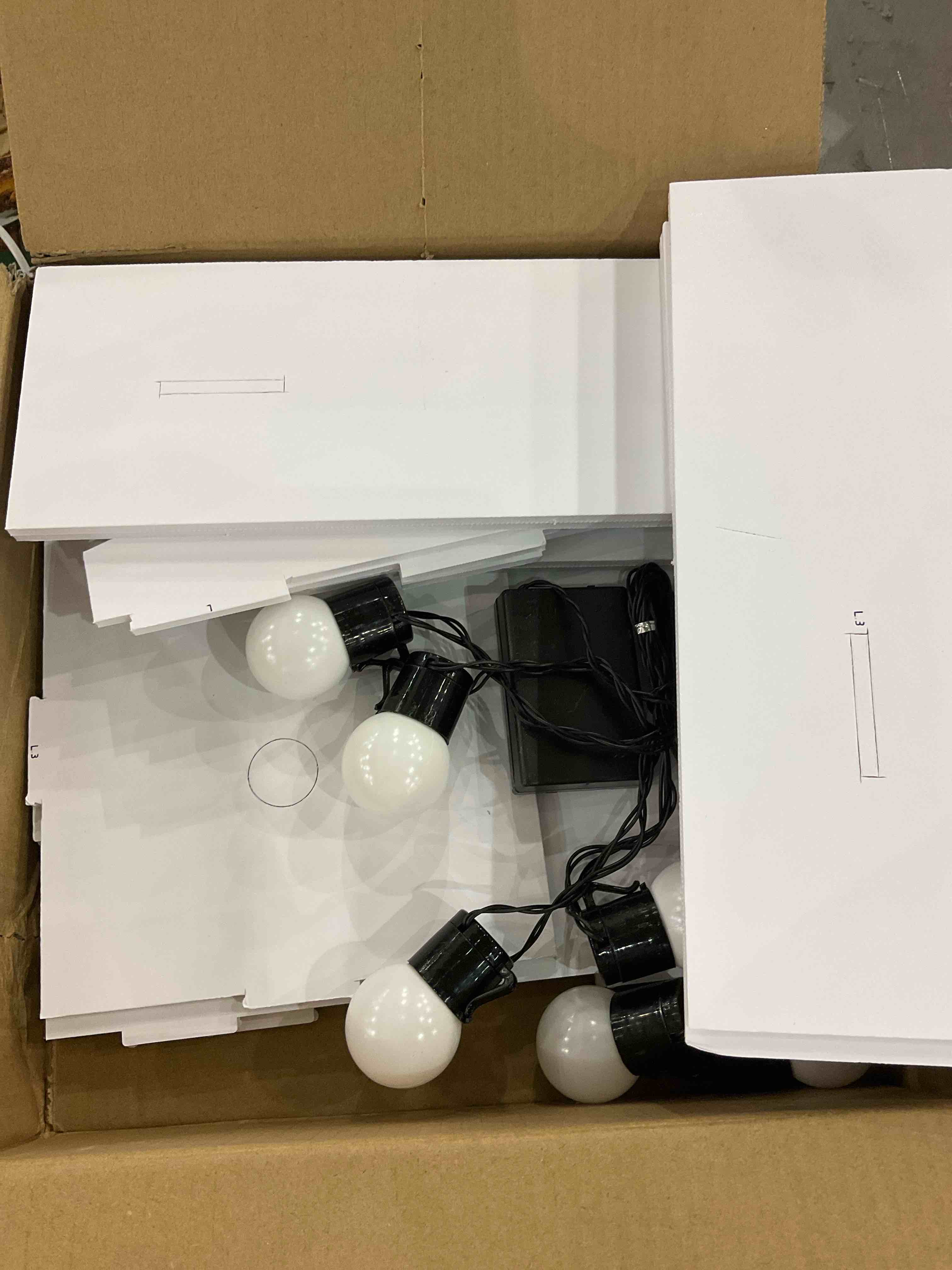https://s3.amazonaws.com/lotting-images-prod/bidfta/EXS00678060_1703875910185.jpeg