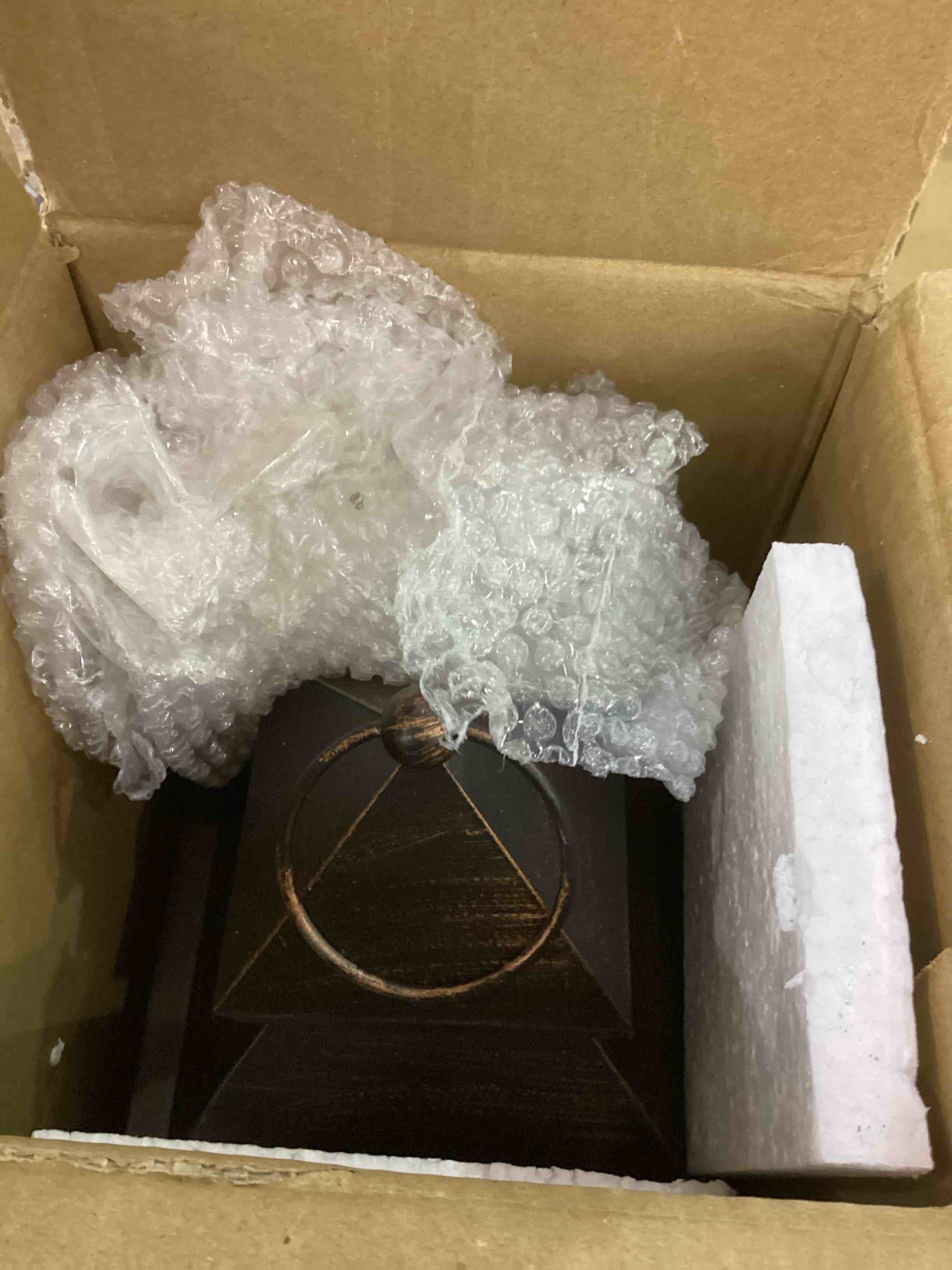 https://s3.amazonaws.com/lotting-images-prod/bidfta/EXS00678137_1704286481721.jpeg