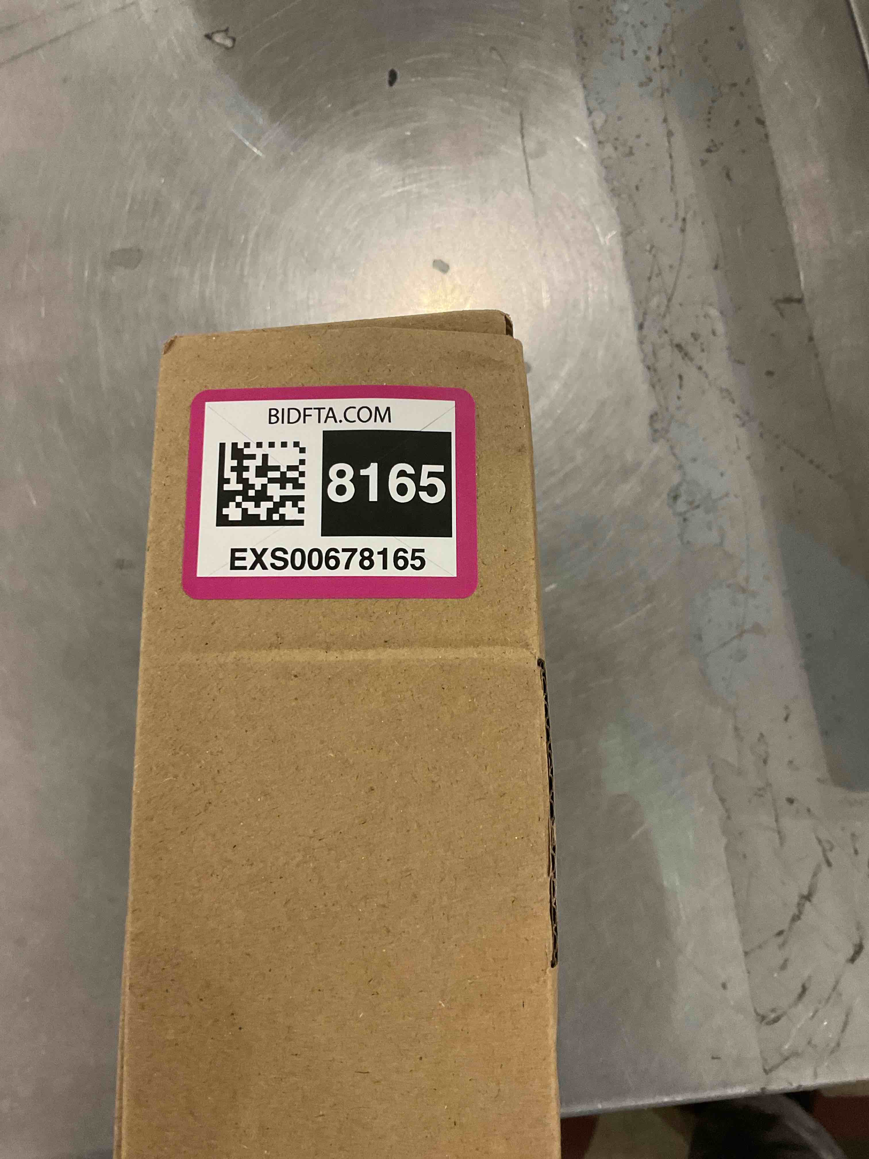 https://s3.amazonaws.com/lotting-images-prod/bidfta/EXS00678165_1704716273782.jpeg