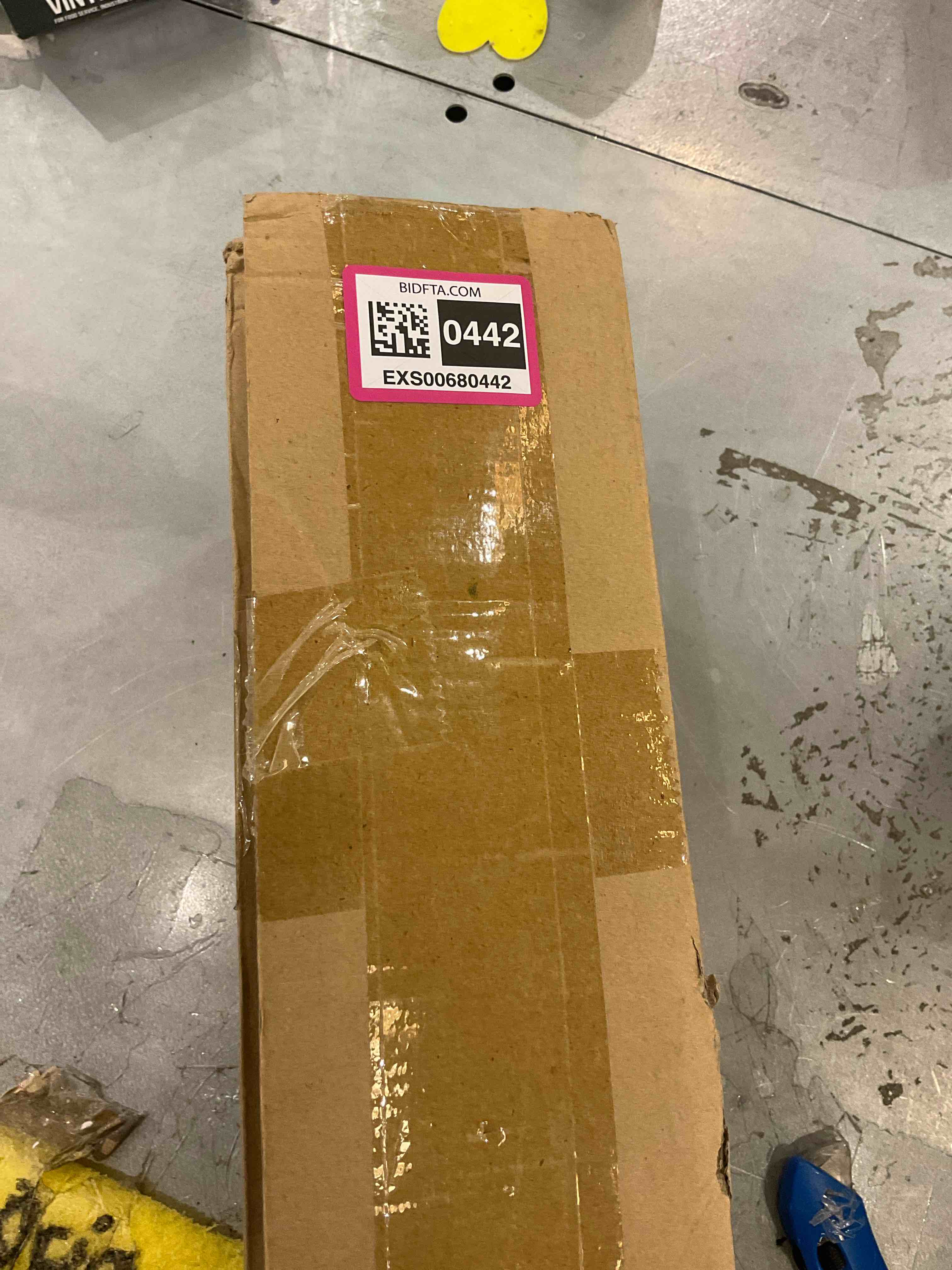 https://s3.amazonaws.com/lotting-images-prod/bidfta/EXS00680442_1697826469836.jpeg