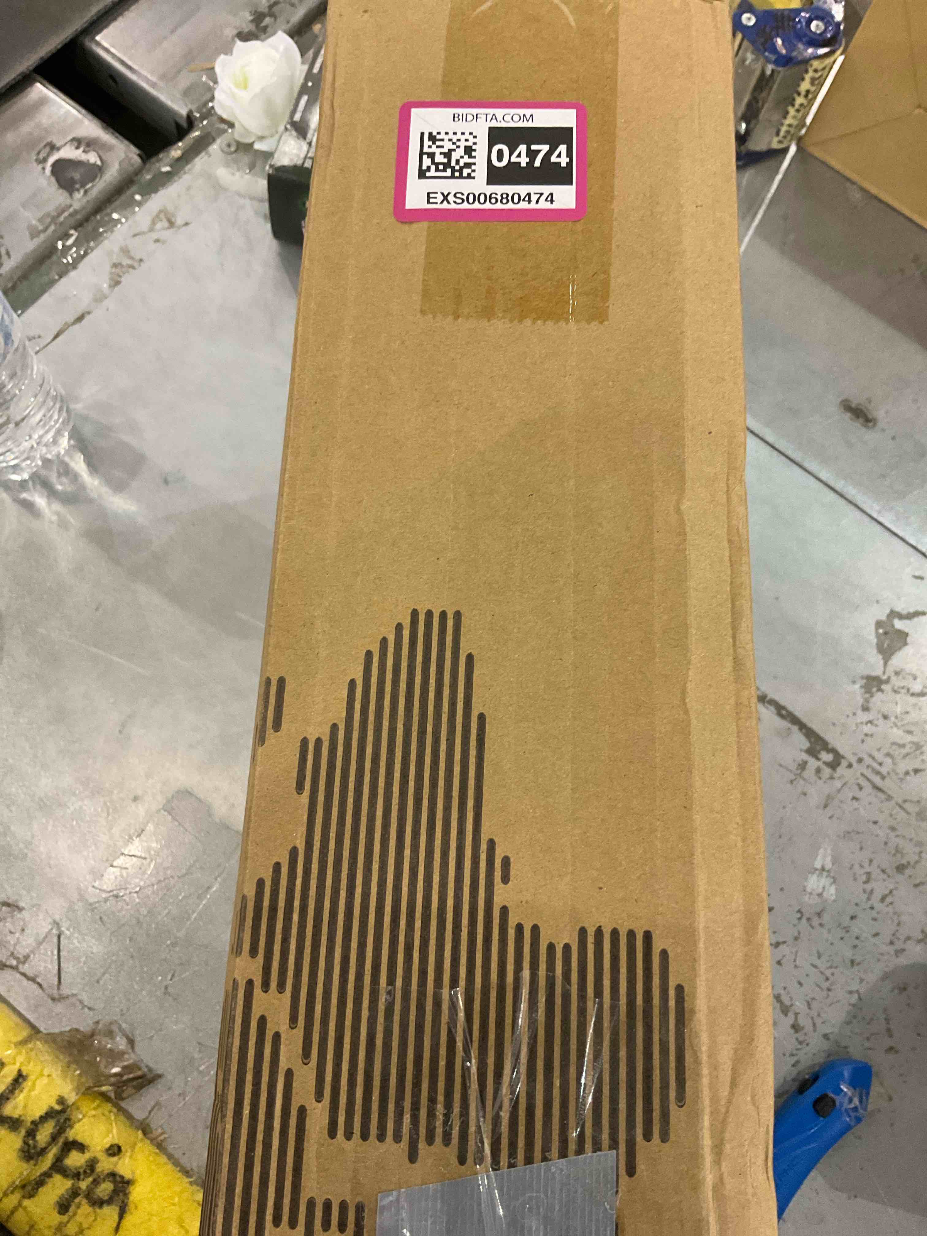 https://s3.amazonaws.com/lotting-images-prod/bidfta/EXS00680474_1698060565650.jpeg