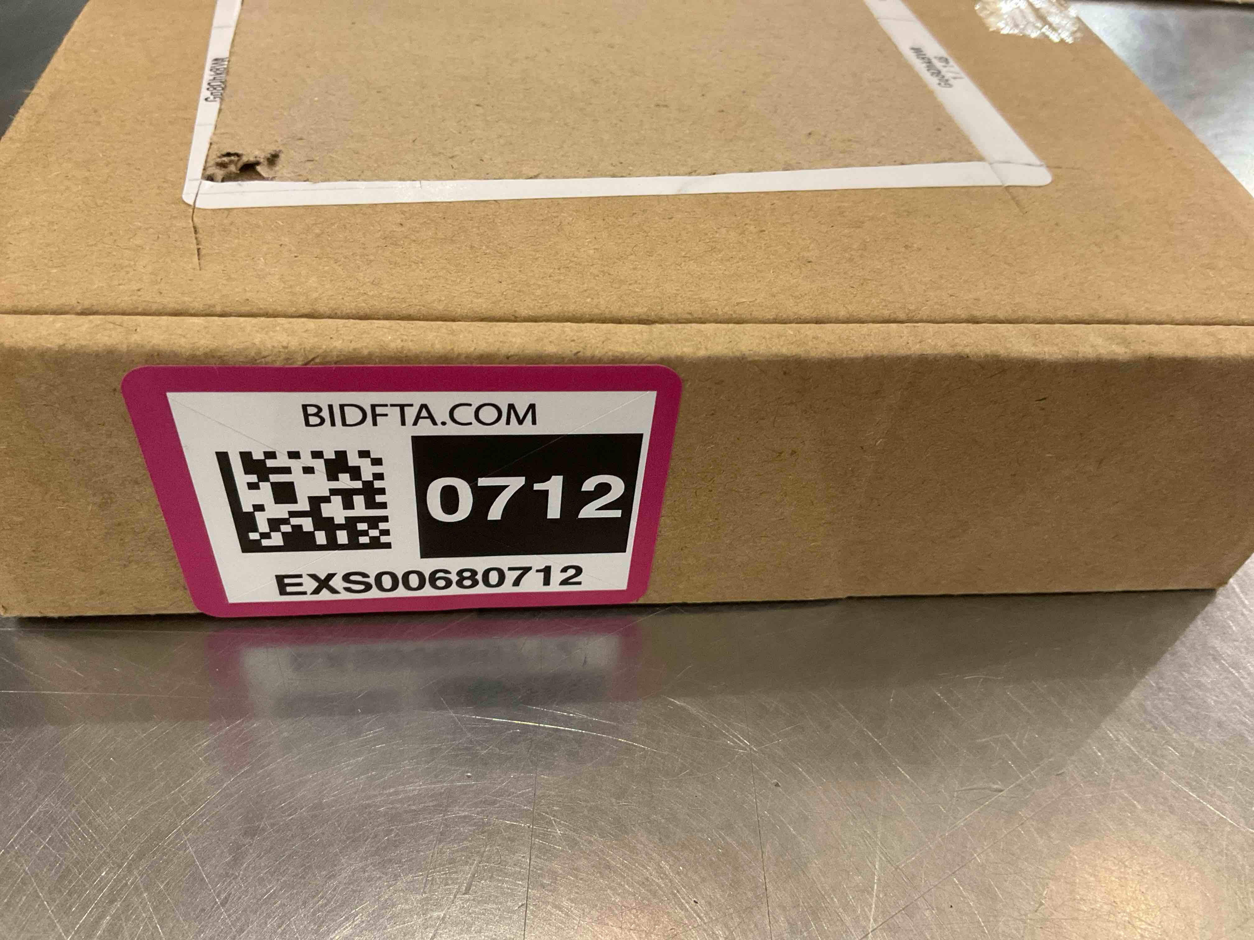 https://s3.amazonaws.com/lotting-images-prod/bidfta/EXS00680712_1697812803313.jpeg