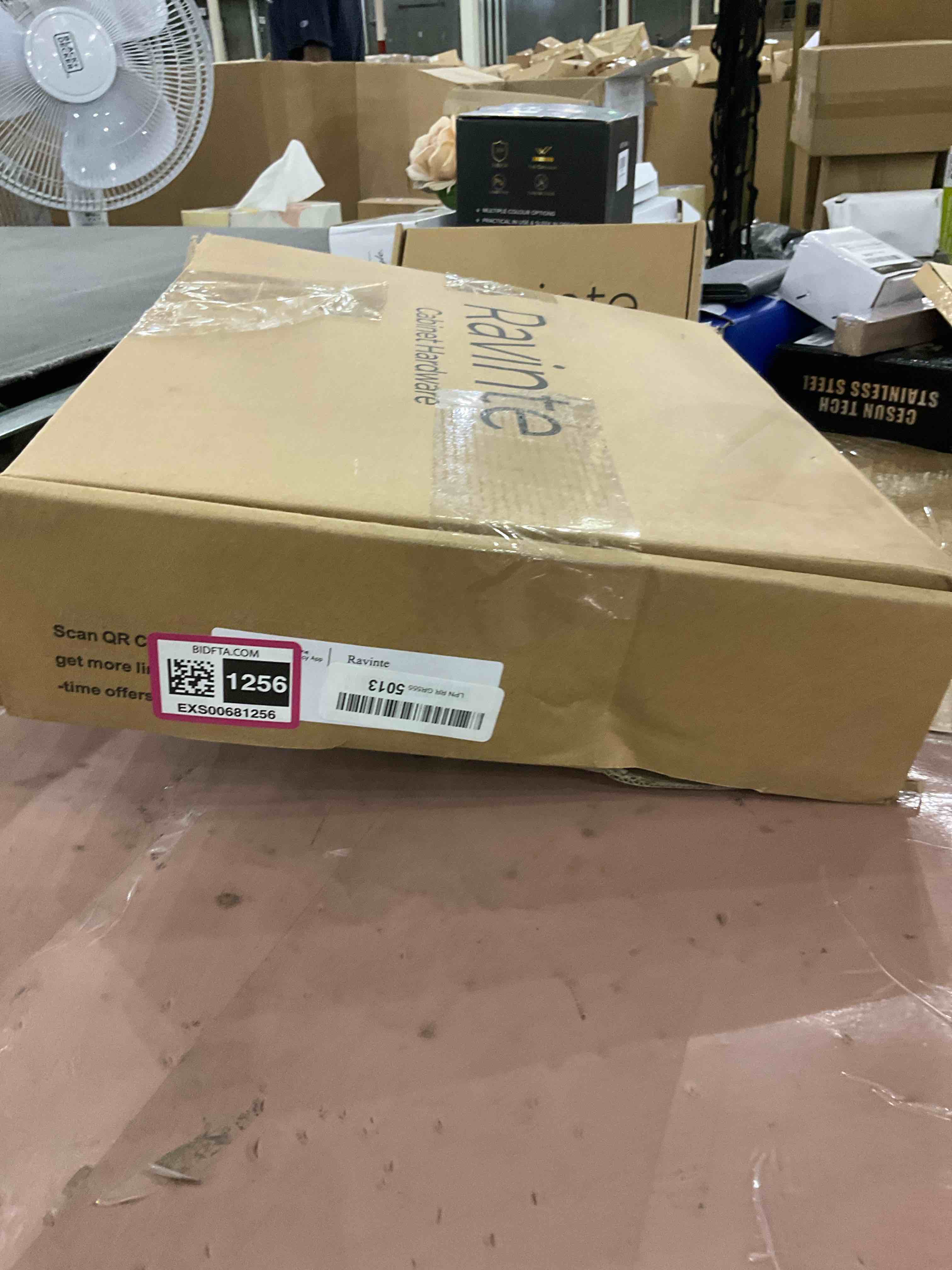 https://s3.amazonaws.com/lotting-images-prod/bidfta/EXS00681256_1697567289325.jpeg