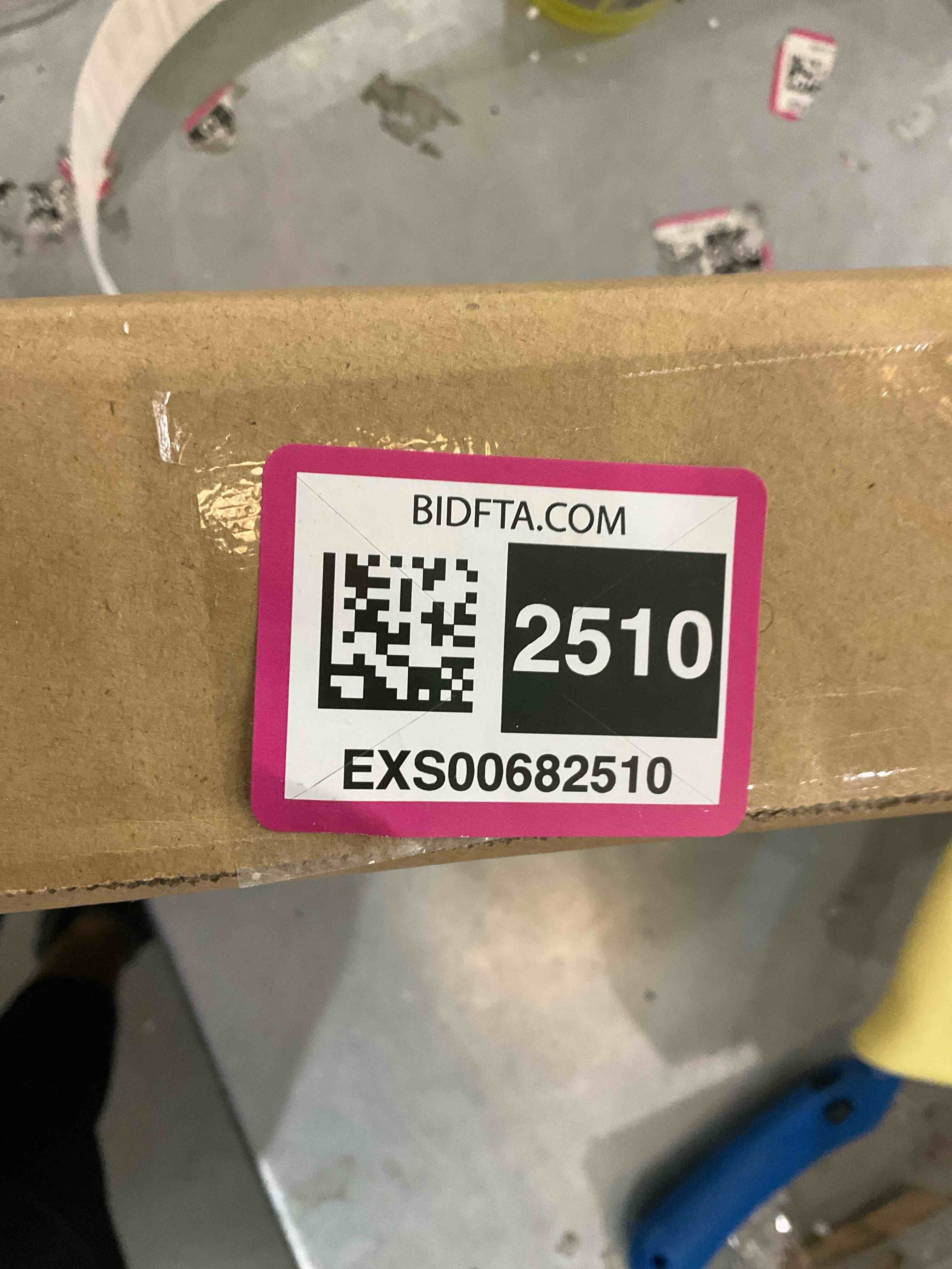https://s3.amazonaws.com/lotting-images-prod/bidfta/EXS00682511_1697469360962.jpeg