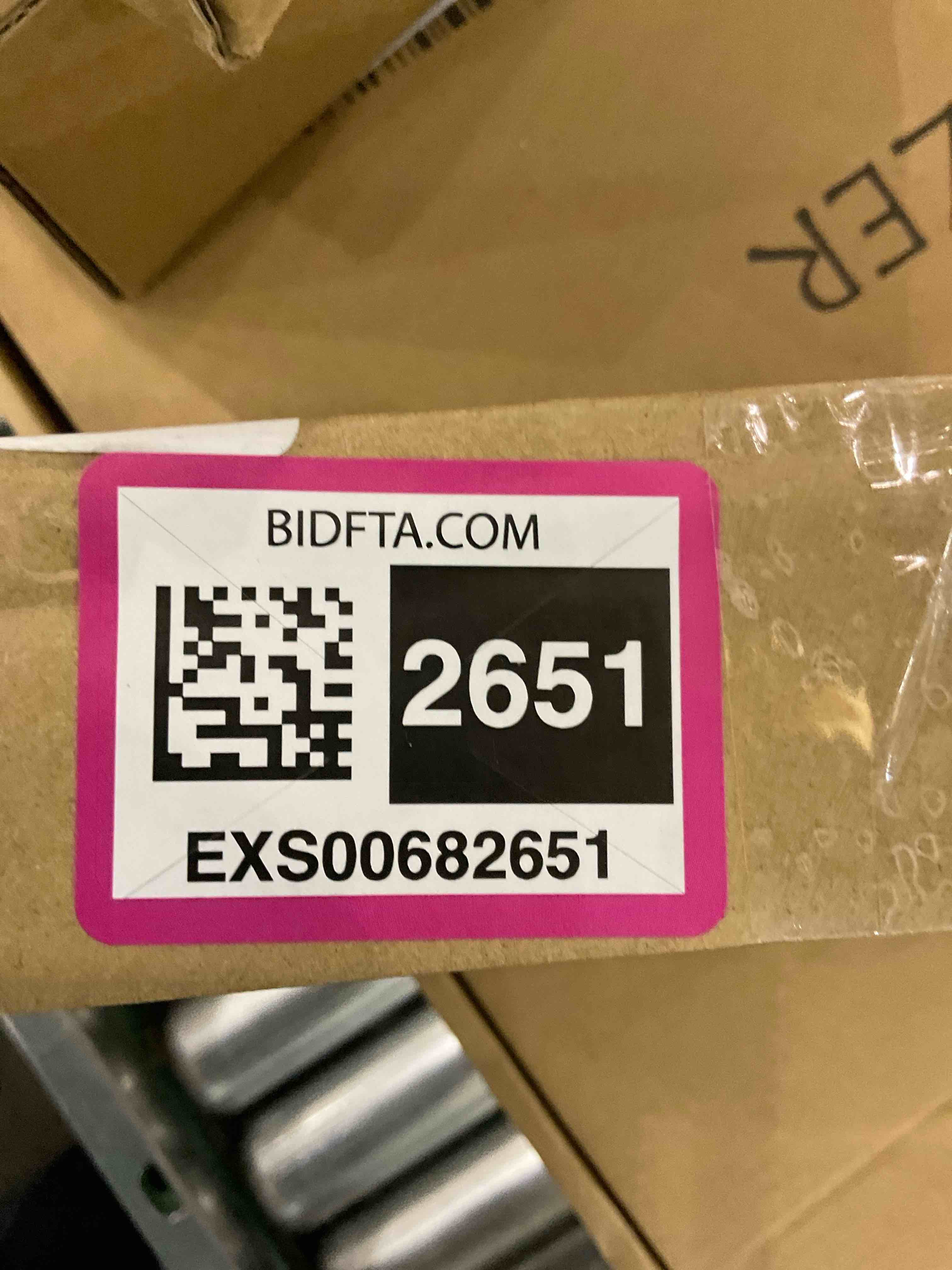 https://s3.amazonaws.com/lotting-images-prod/bidfta/EXS00682651_1697561584460.jpeg