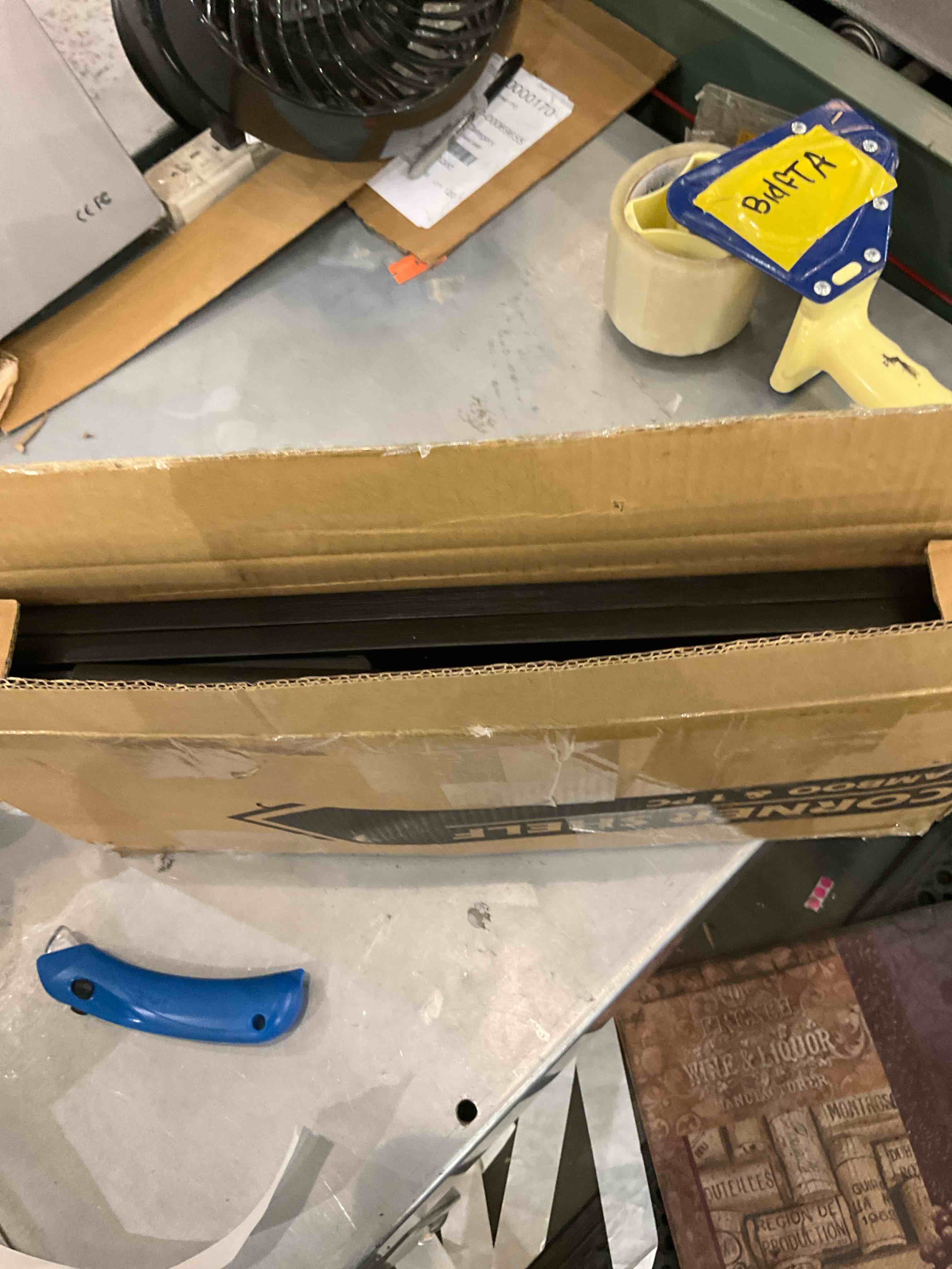 https://s3.amazonaws.com/lotting-images-prod/bidfta/EXS00683344_1697816401039.jpeg