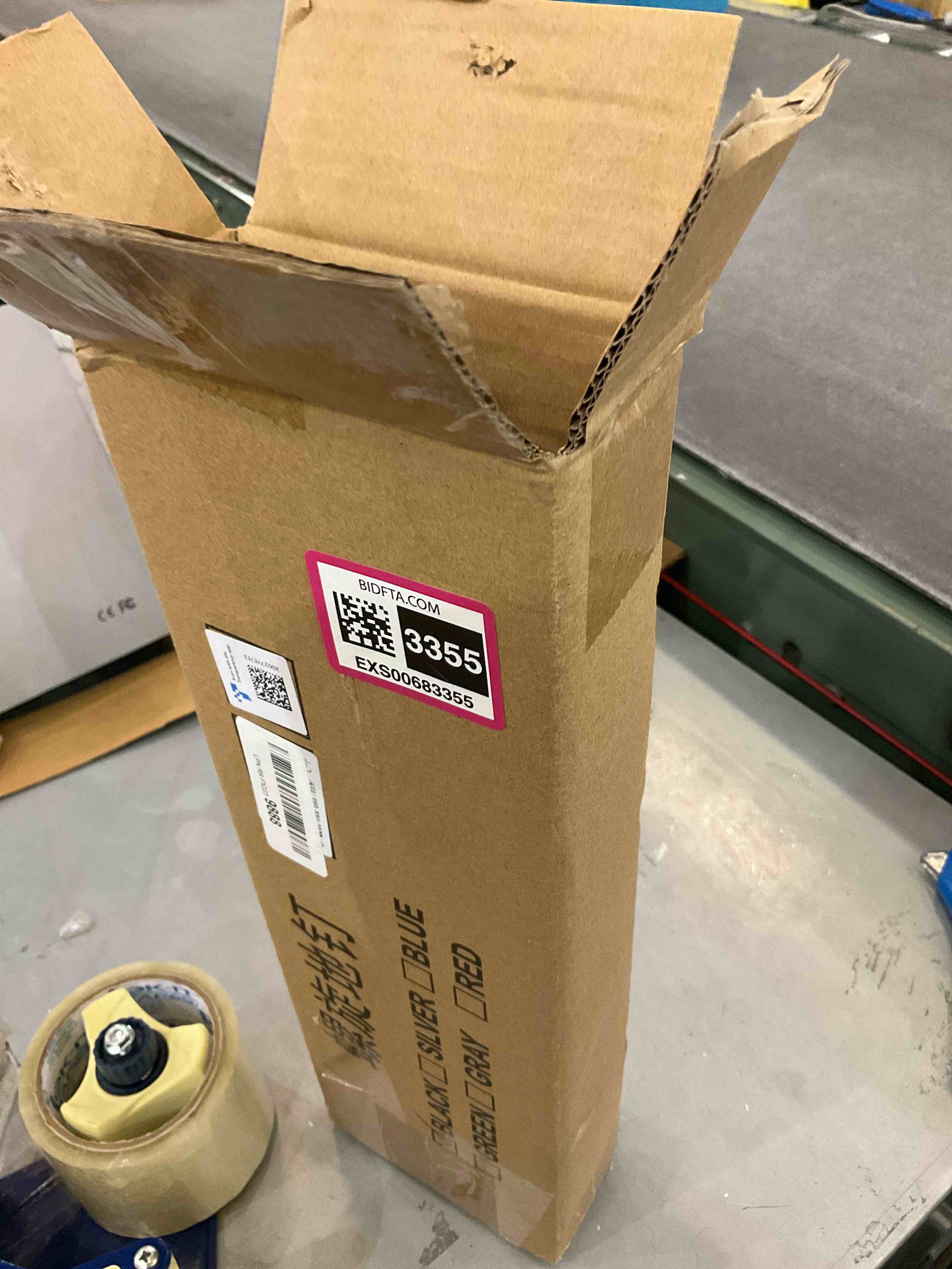 https://s3.amazonaws.com/lotting-images-prod/bidfta/EXS00683355_1697817146005.jpeg