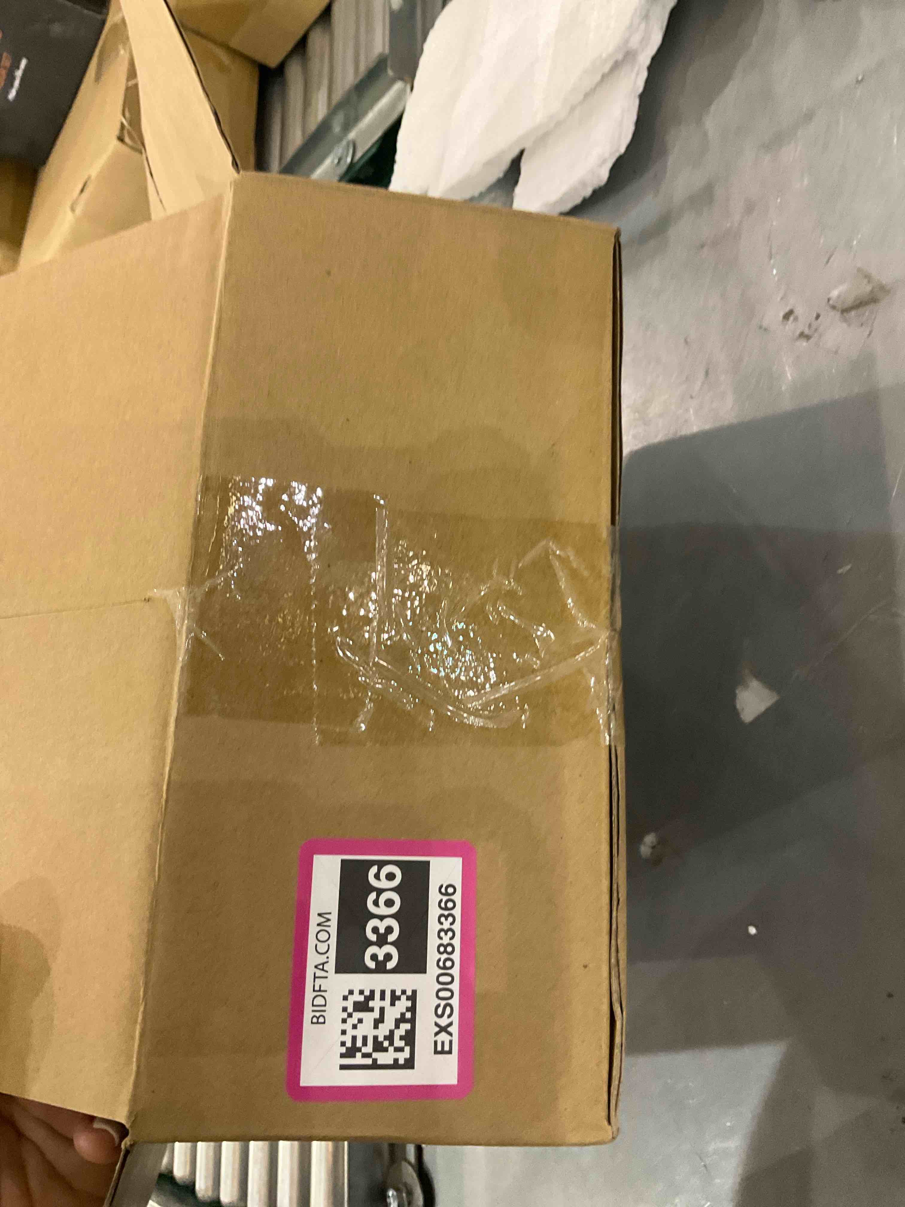 https://s3.amazonaws.com/lotting-images-prod/bidfta/EXS00683366_1698071551325.jpeg