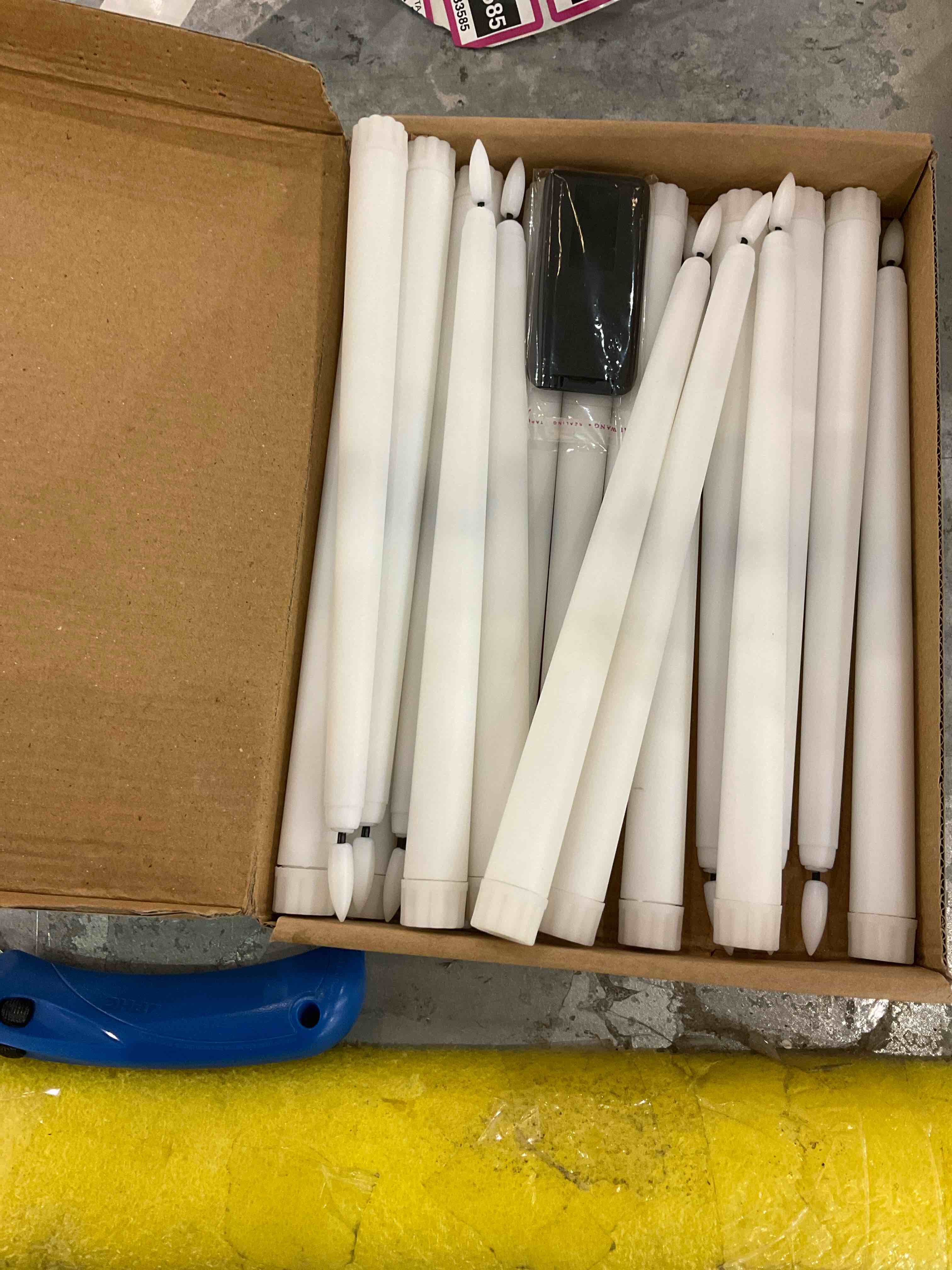 https://s3.amazonaws.com/lotting-images-prod/bidfta/EXS00683580_1697562762951.jpeg