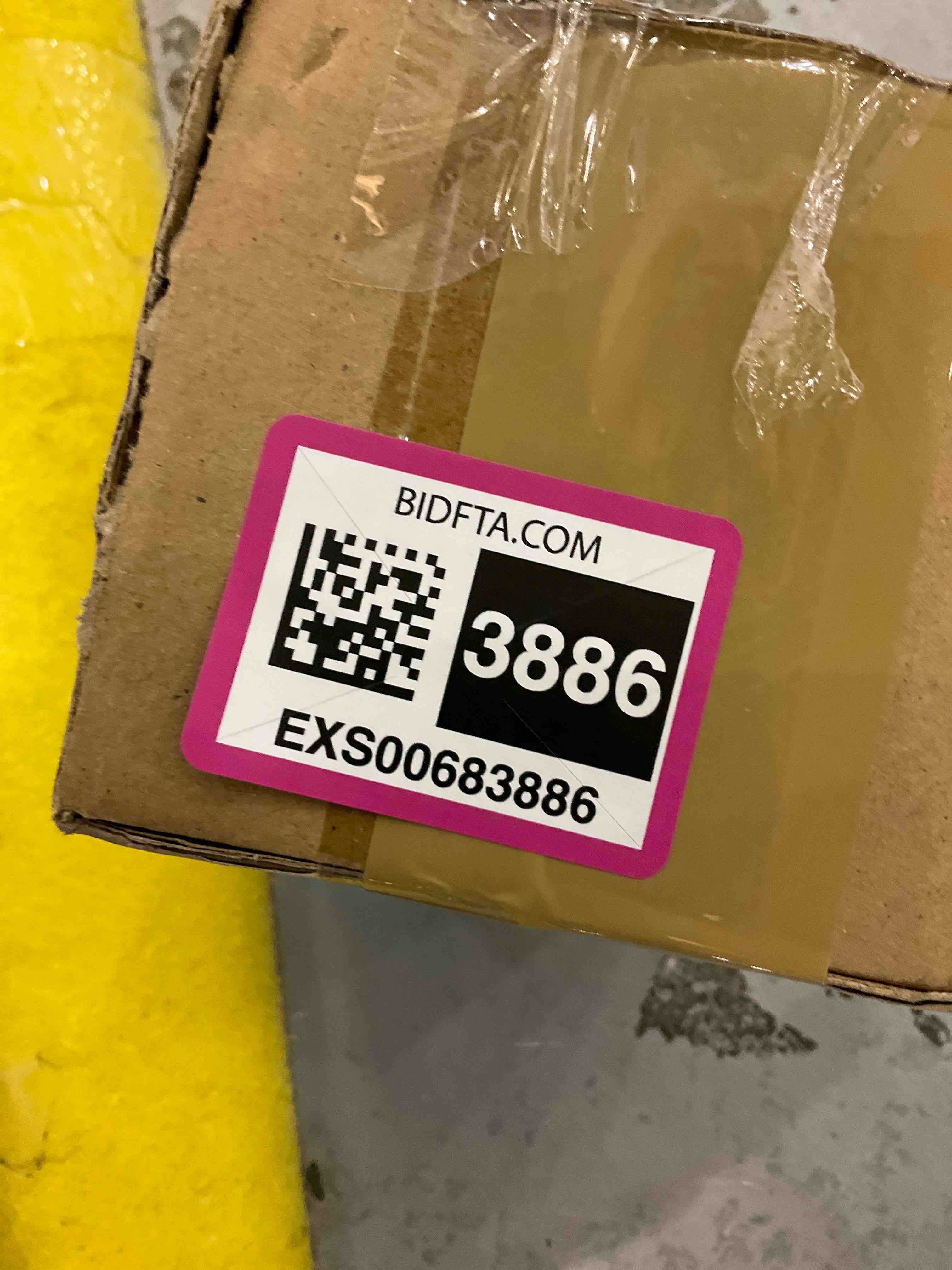 https://s3.amazonaws.com/lotting-images-prod/bidfta/EXS00683886_1697723554776.jpeg
