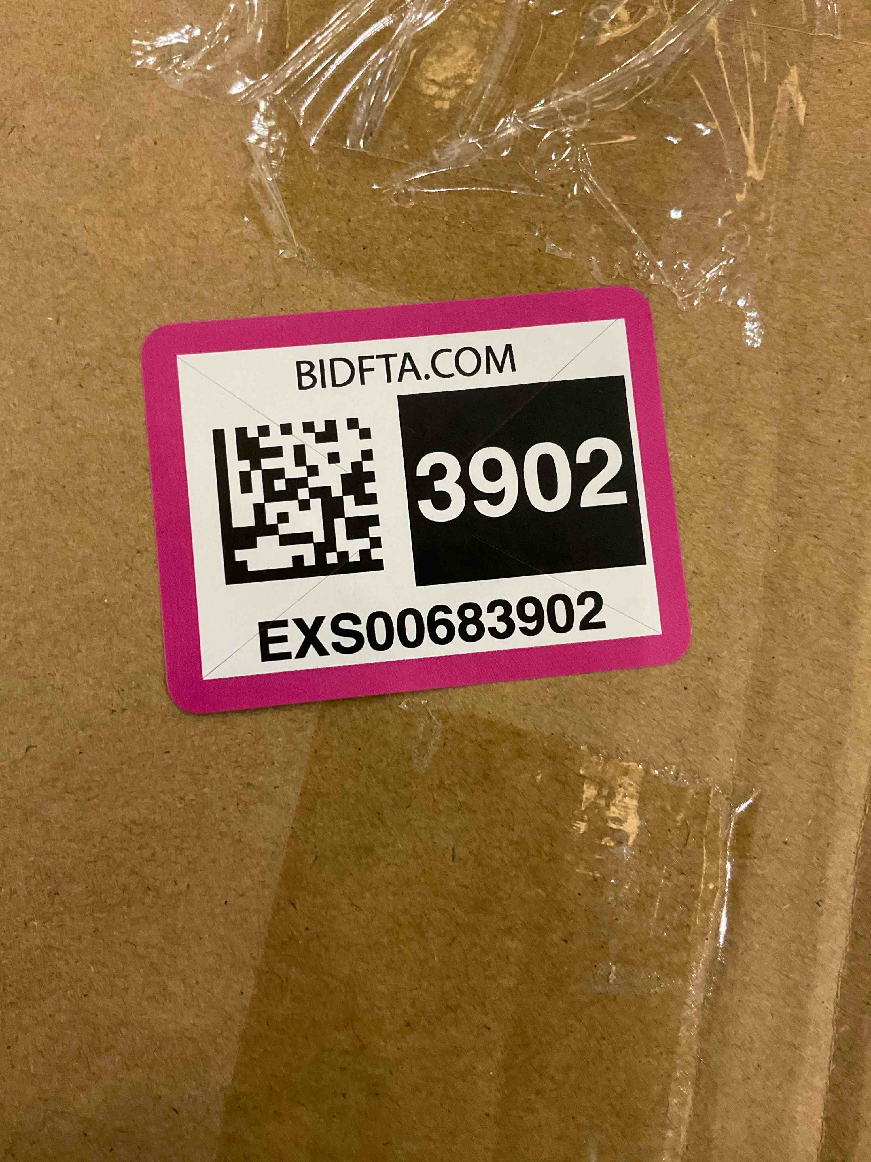 https://s3.amazonaws.com/lotting-images-prod/bidfta/EXS00683902_1697725495849.jpeg