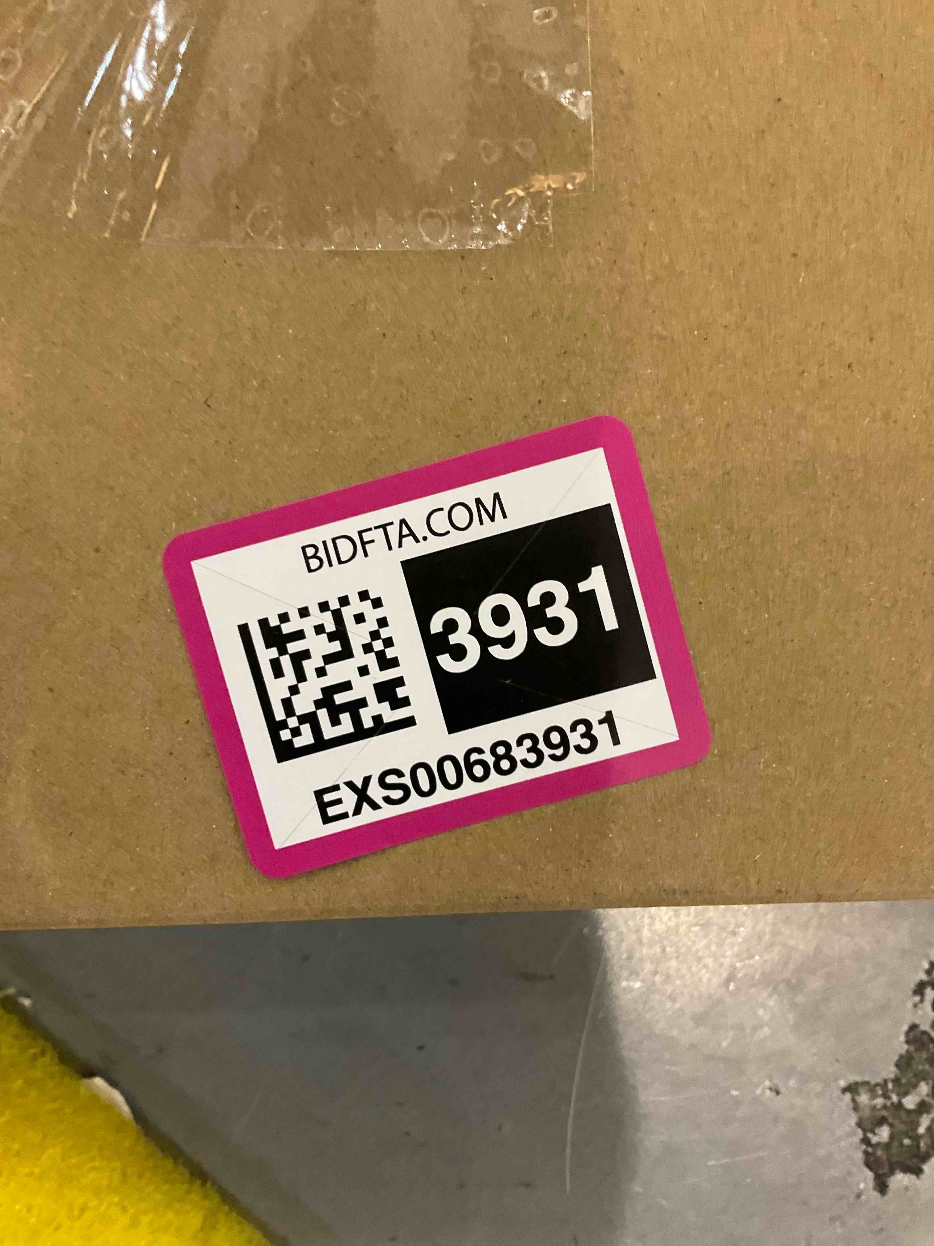 https://s3.amazonaws.com/lotting-images-prod/bidfta/EXS00683931_1697730173537.jpeg