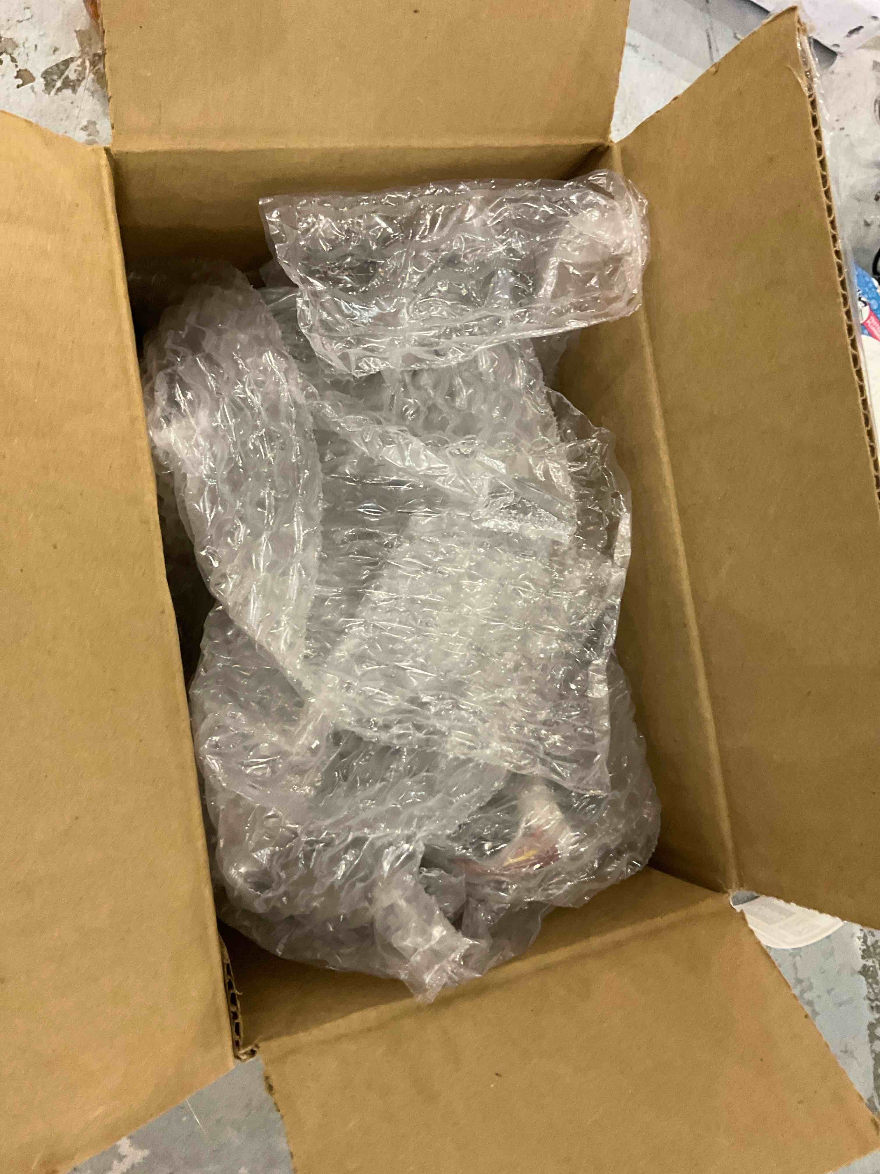https://s3.amazonaws.com/lotting-images-prod/bidfta/EXS00683972_1697740457692.jpeg