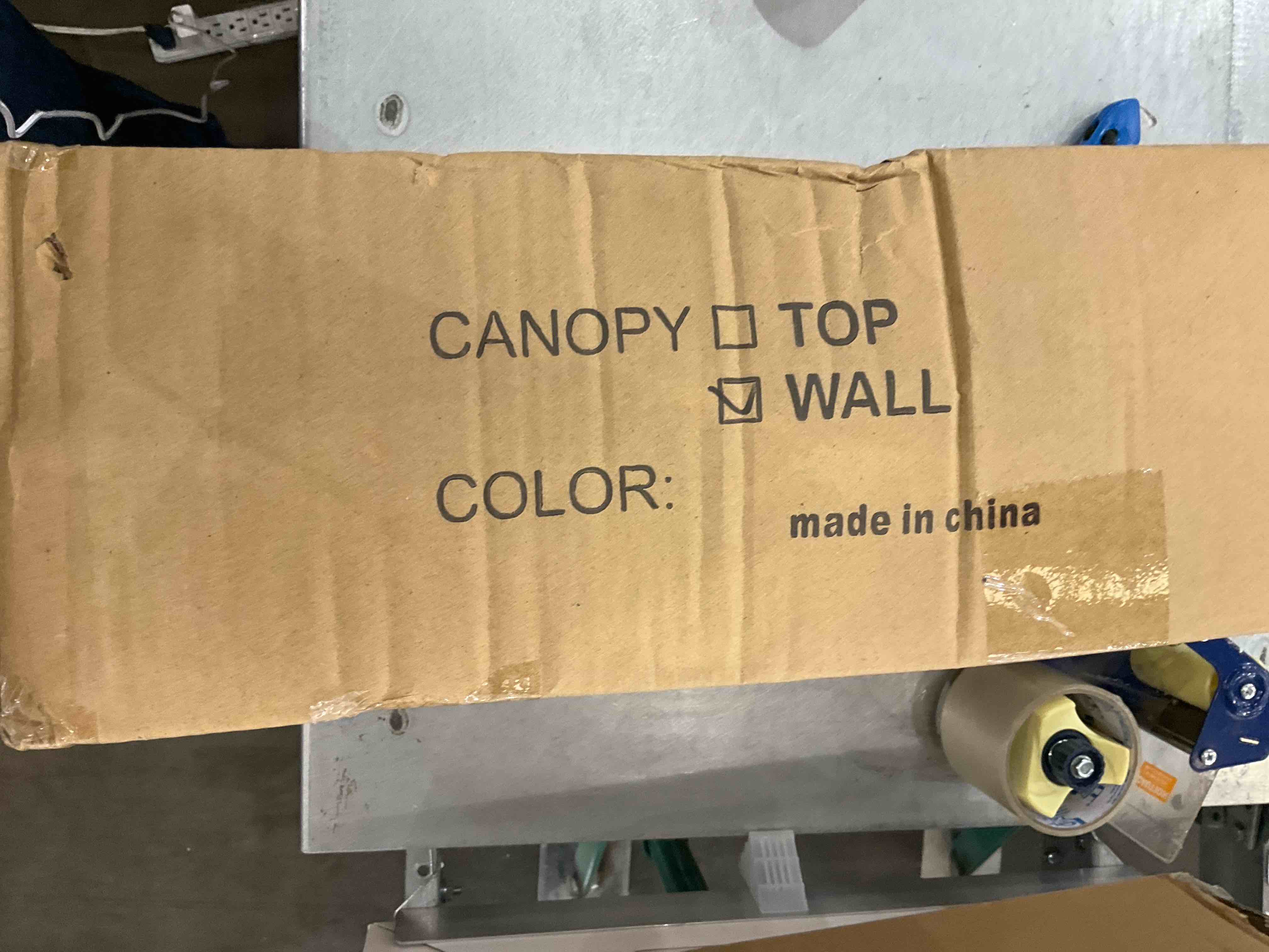 https://s3.amazonaws.com/lotting-images-prod/bidfta/EXS00684441_1697743524094.jpeg