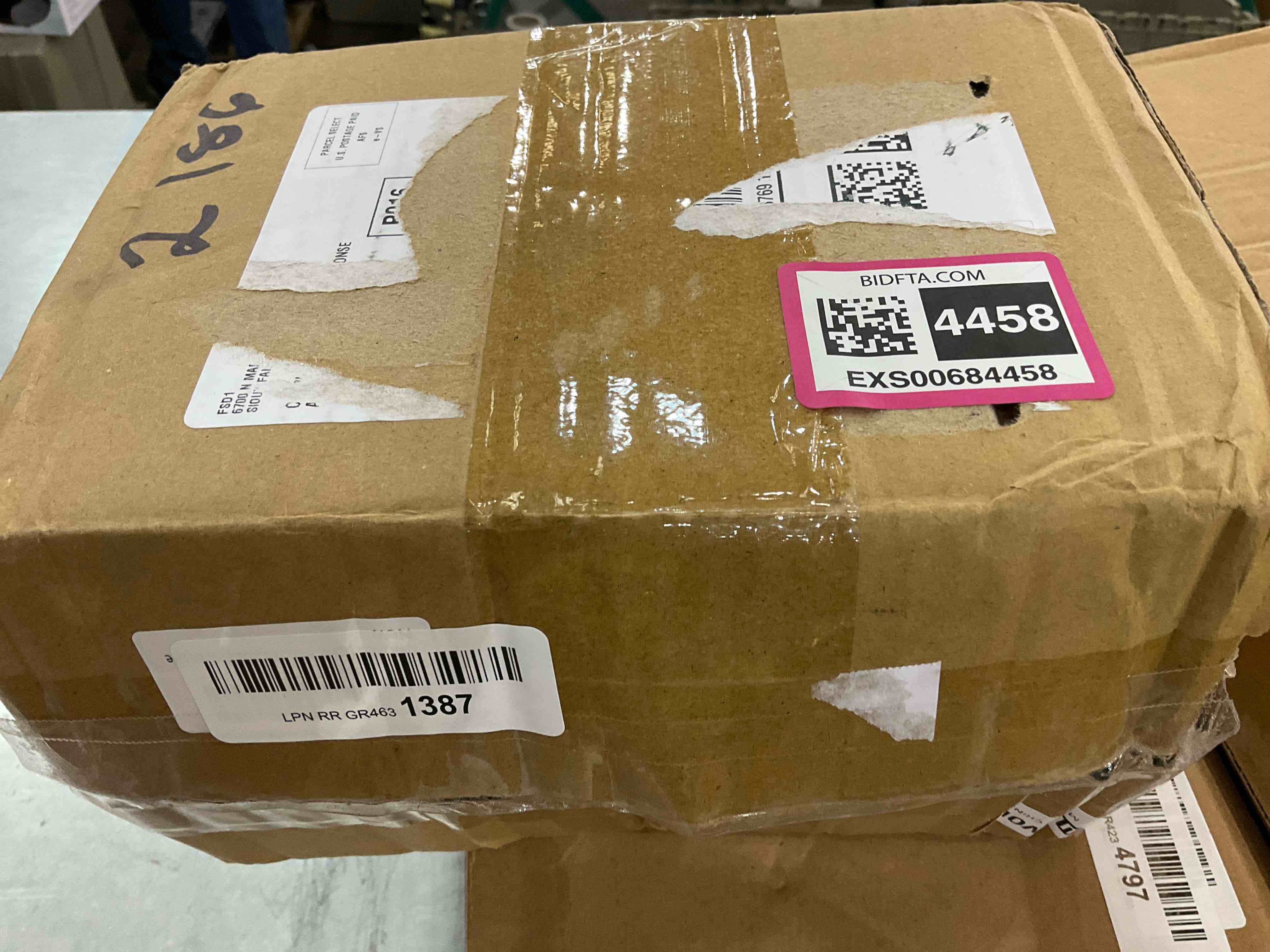 https://s3.amazonaws.com/lotting-images-prod/bidfta/EXS00684458_1697745012277.jpeg