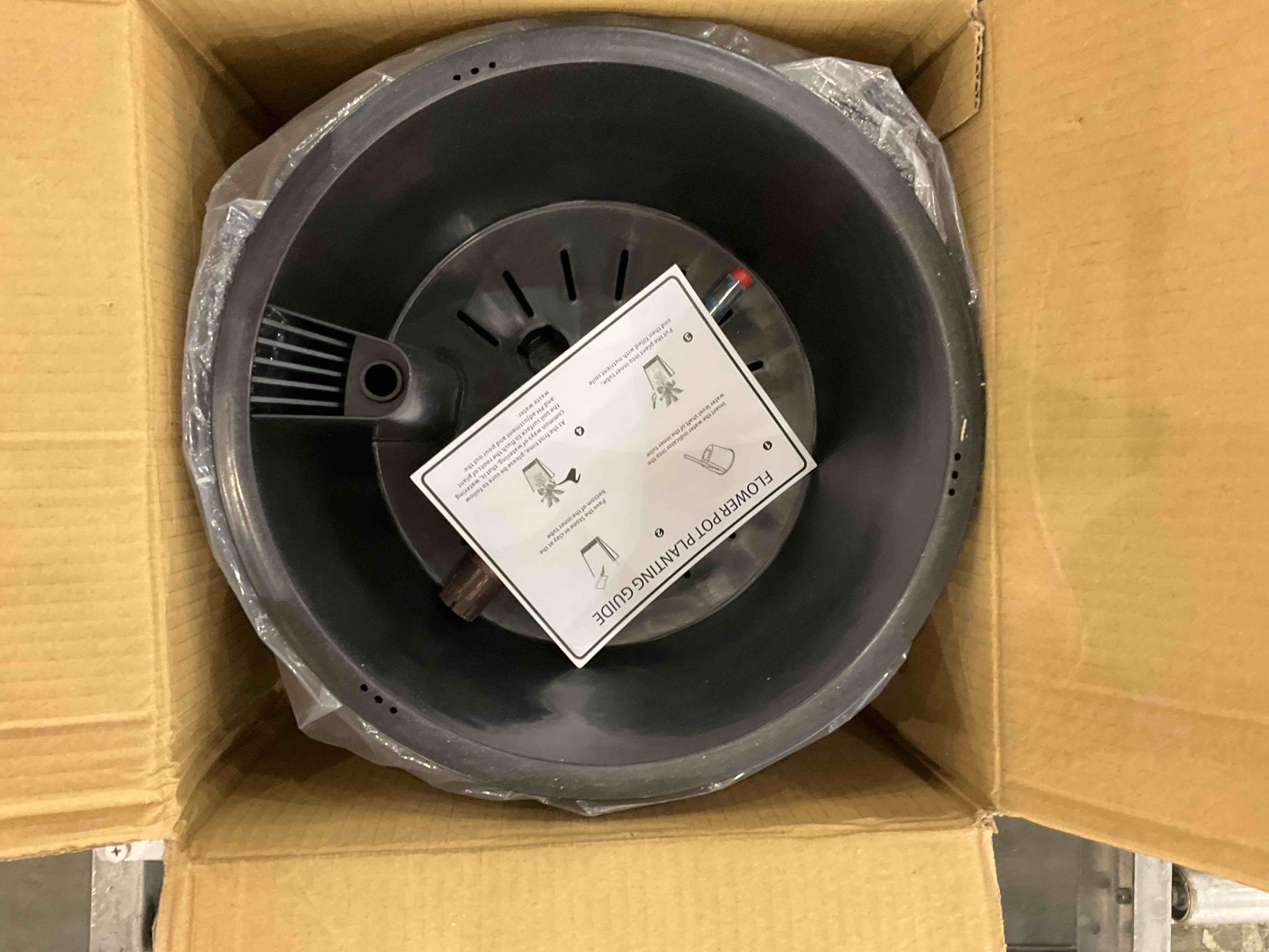 https://s3.amazonaws.com/lotting-images-prod/bidfta/EXS00684462_1697745346133.jpeg