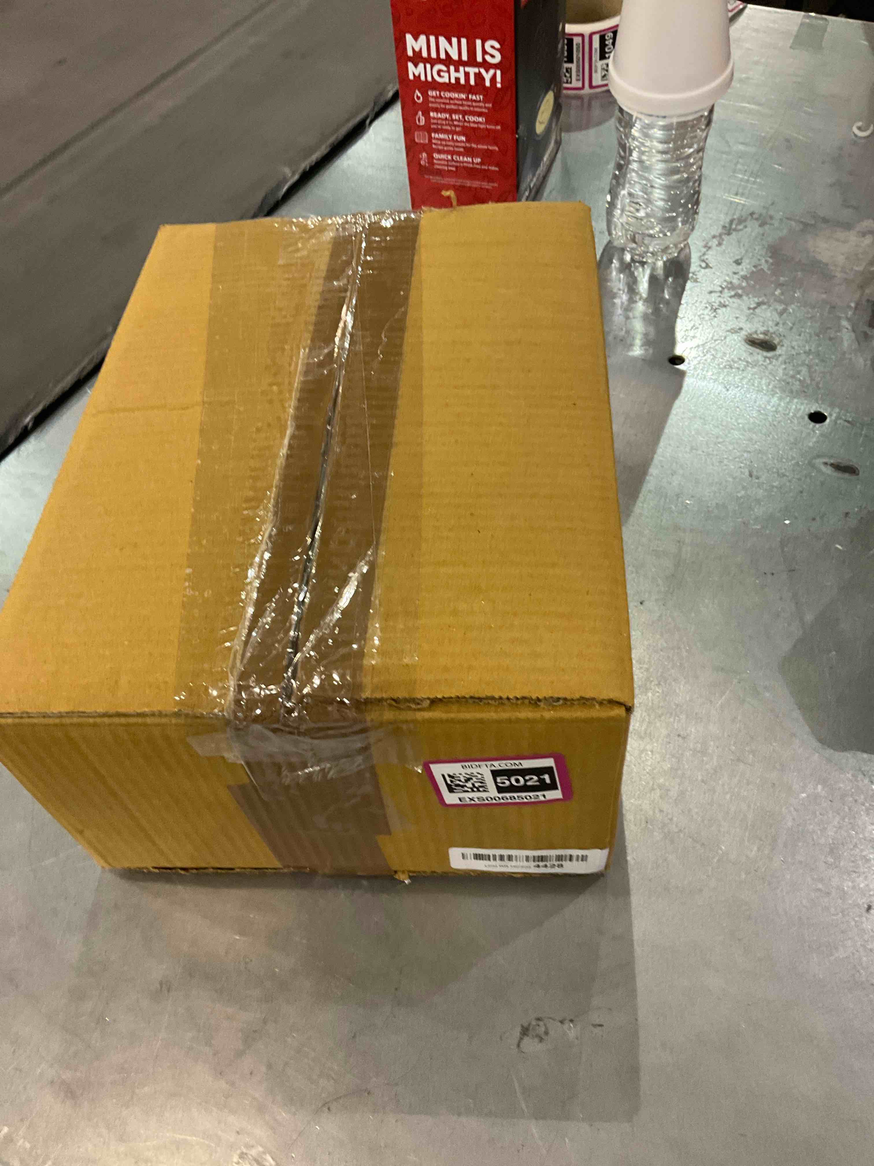 https://s3.amazonaws.com/lotting-images-prod/bidfta/EXS00685021_1698407883608.jpeg