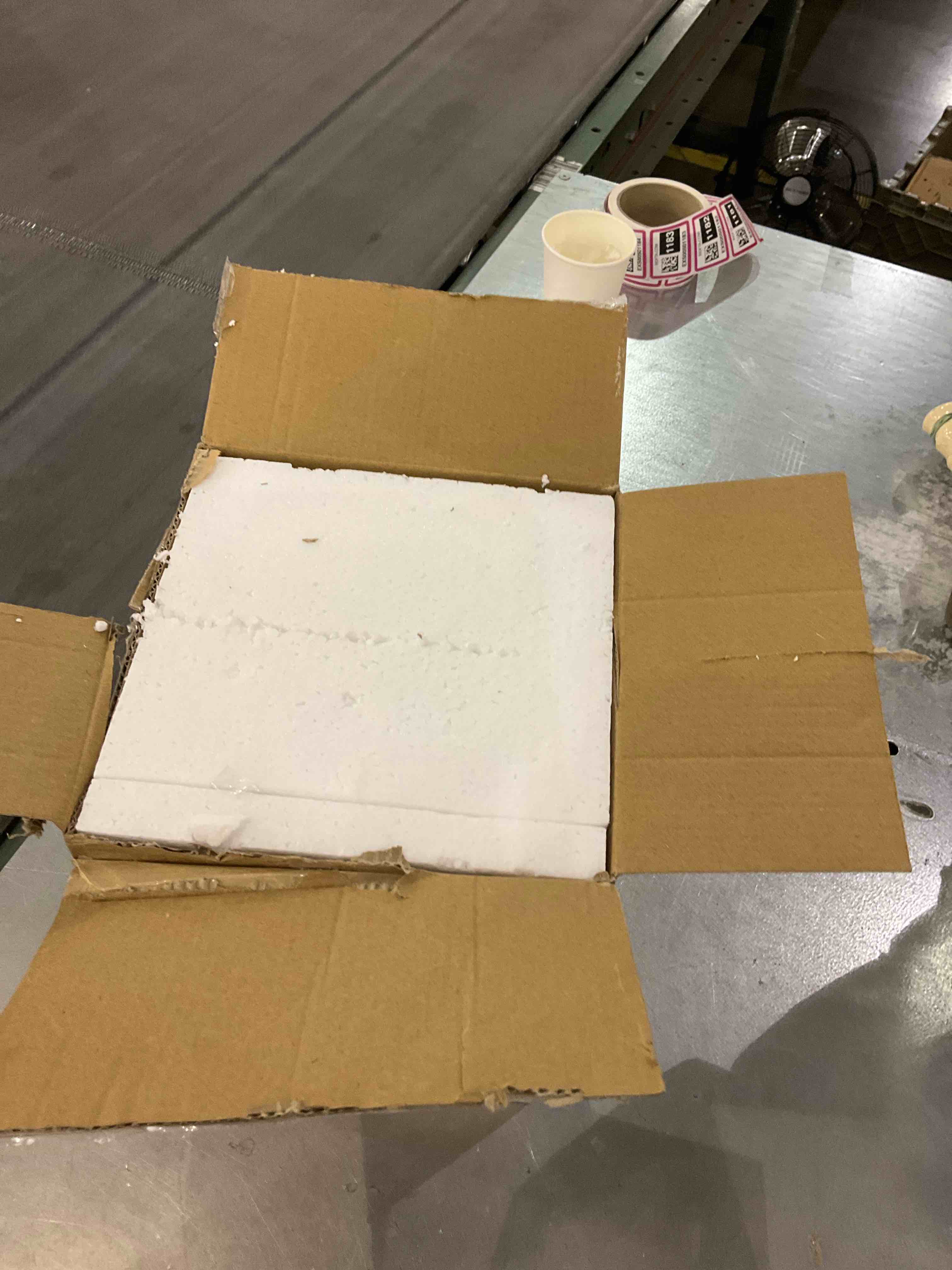 https://s3.amazonaws.com/lotting-images-prod/bidfta/EXS00685216_1698673018367.jpeg