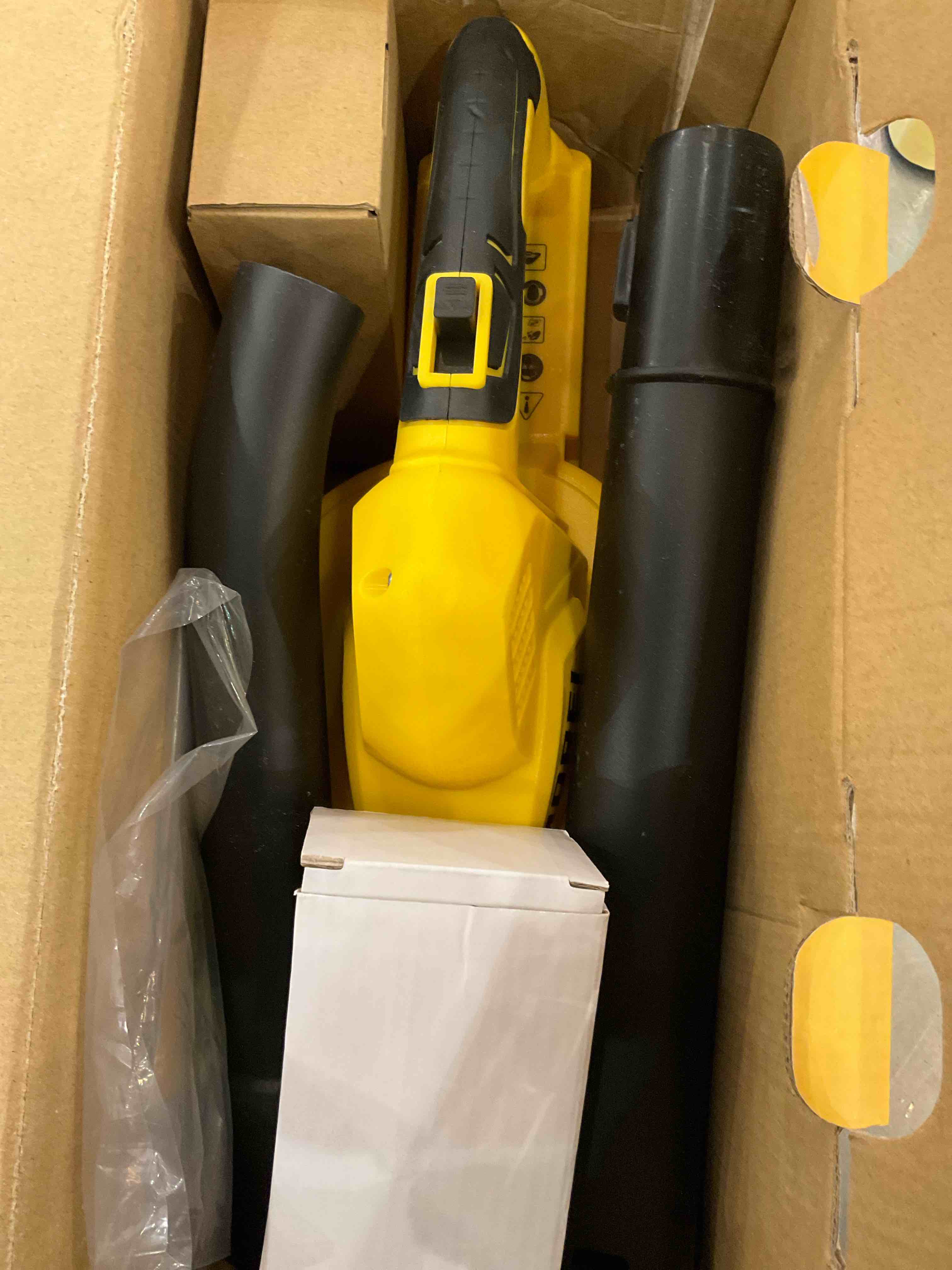 https://s3.amazonaws.com/lotting-images-prod/bidfta/EXS00685785_1697649149235.jpeg