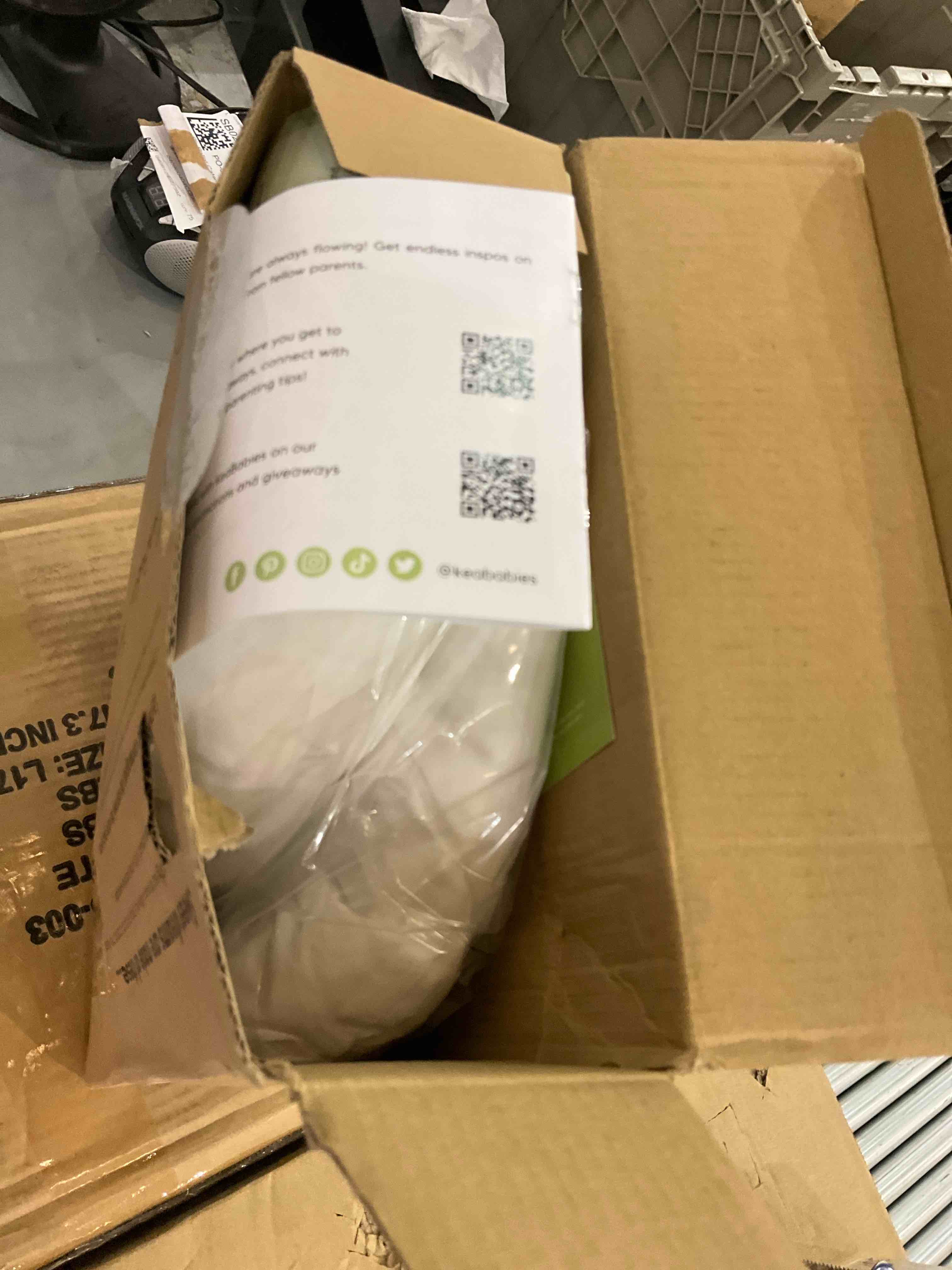 https://s3.amazonaws.com/lotting-images-prod/bidfta/EXS00686045_1697218500691.jpeg