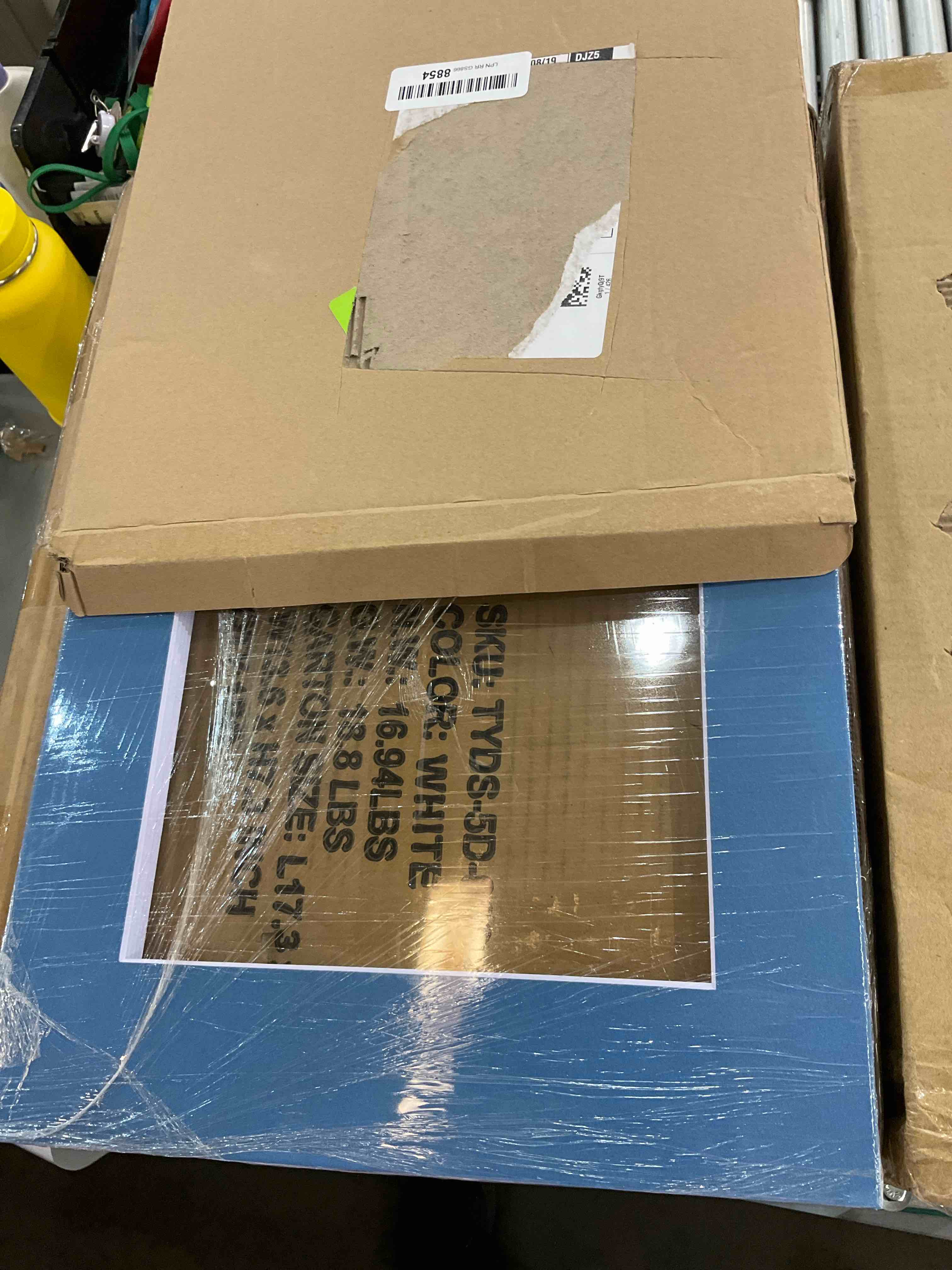 https://s3.amazonaws.com/lotting-images-prod/bidfta/EXS00686048_1697218691982.jpeg