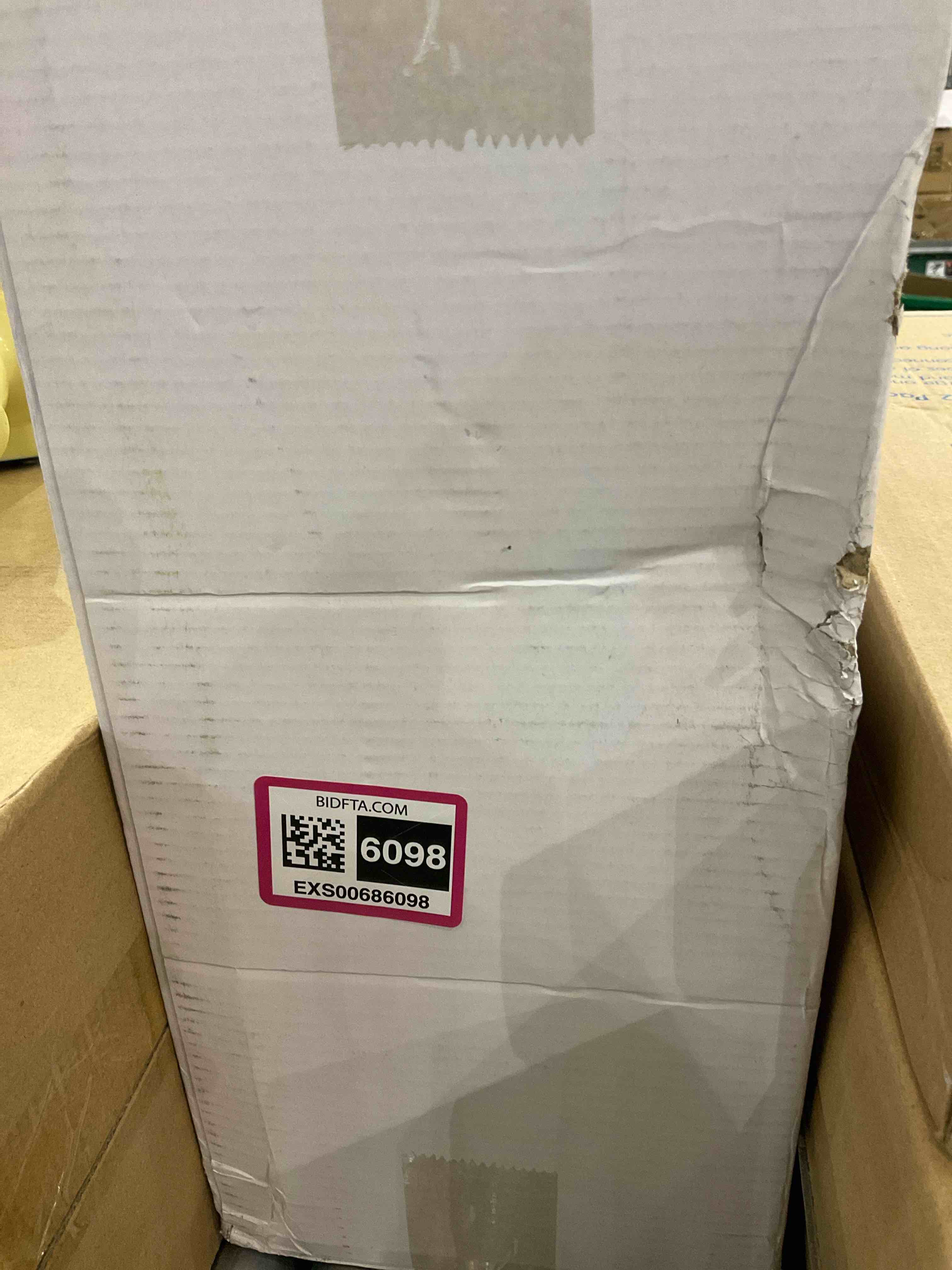 https://s3.amazonaws.com/lotting-images-prod/bidfta/EXS00686098_1697469447107.jpeg