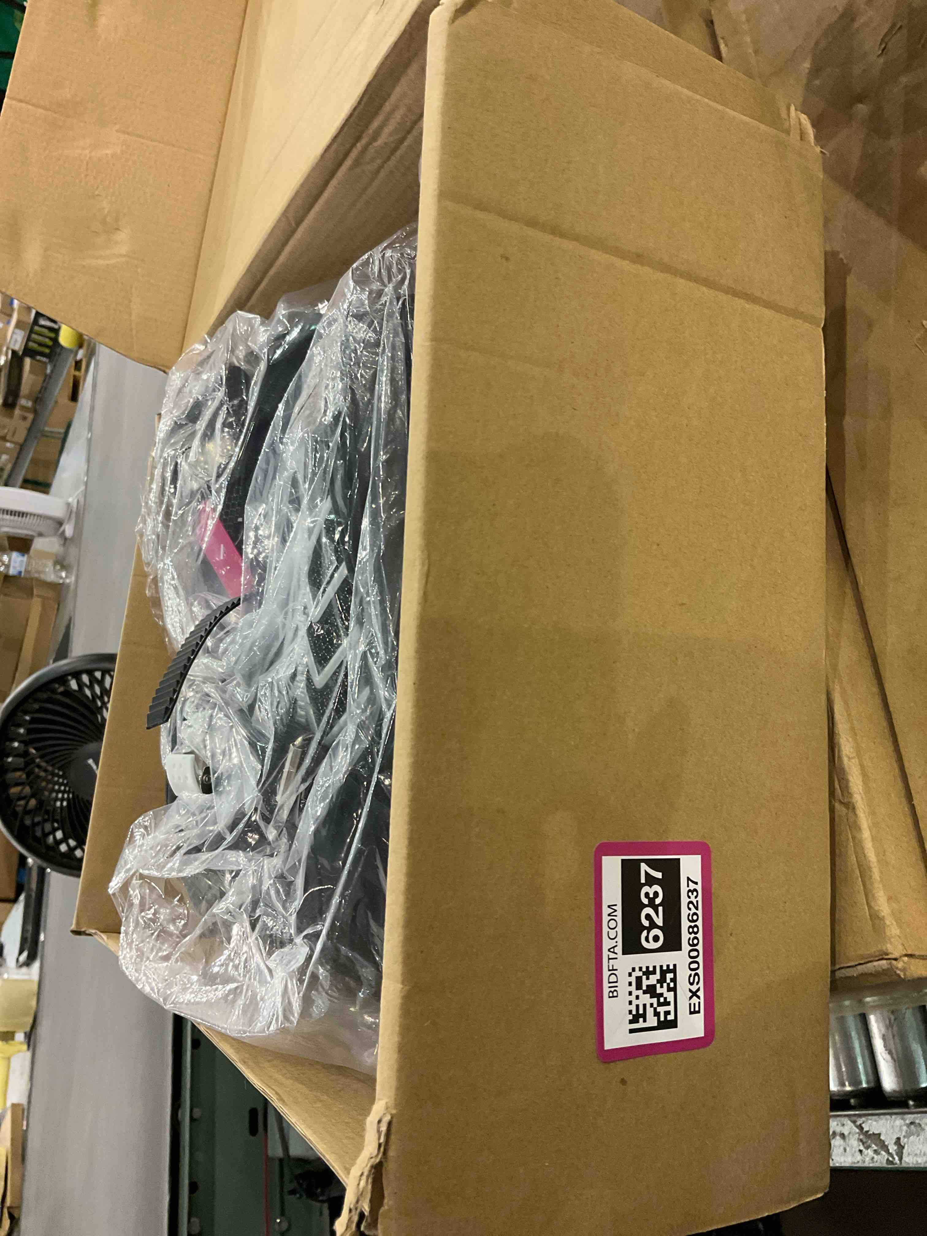 https://s3.amazonaws.com/lotting-images-prod/bidfta/EXS00686237_1697543061237.jpeg