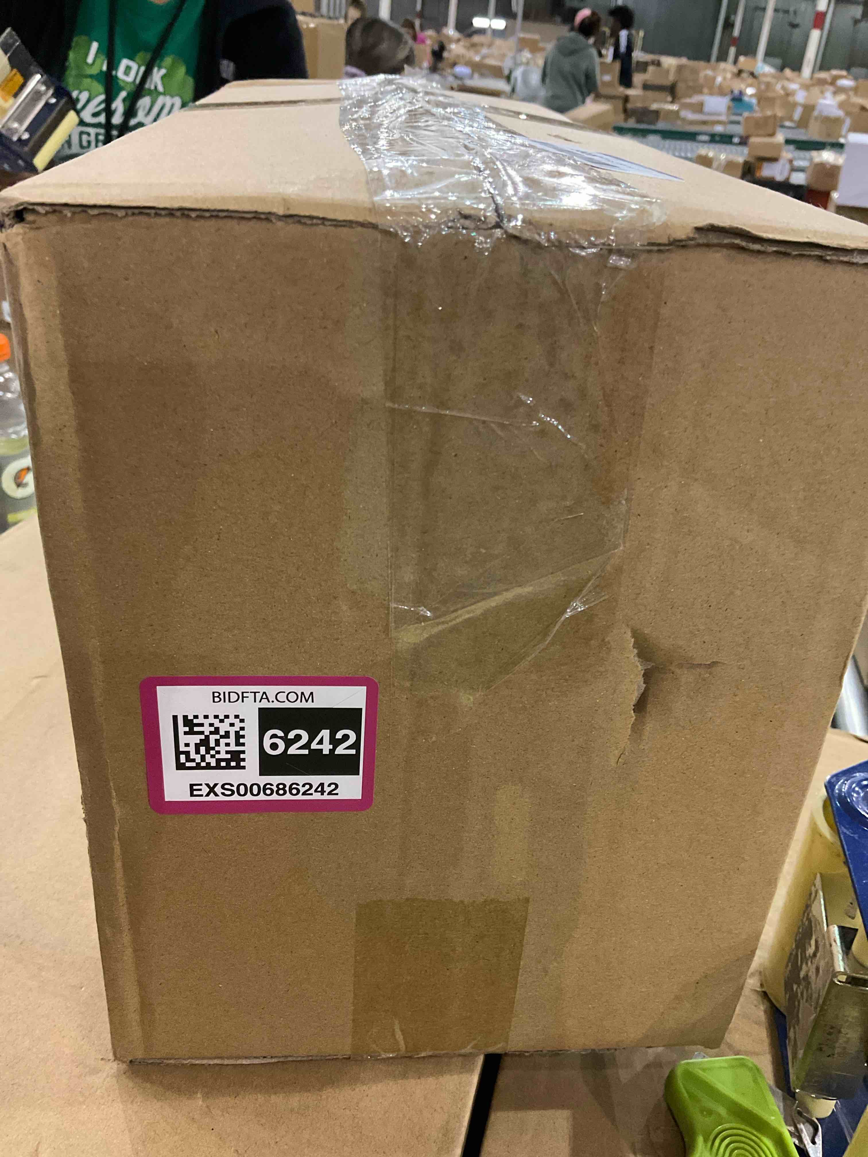 https://s3.amazonaws.com/lotting-images-prod/bidfta/EXS00686242_1697543612935.jpeg