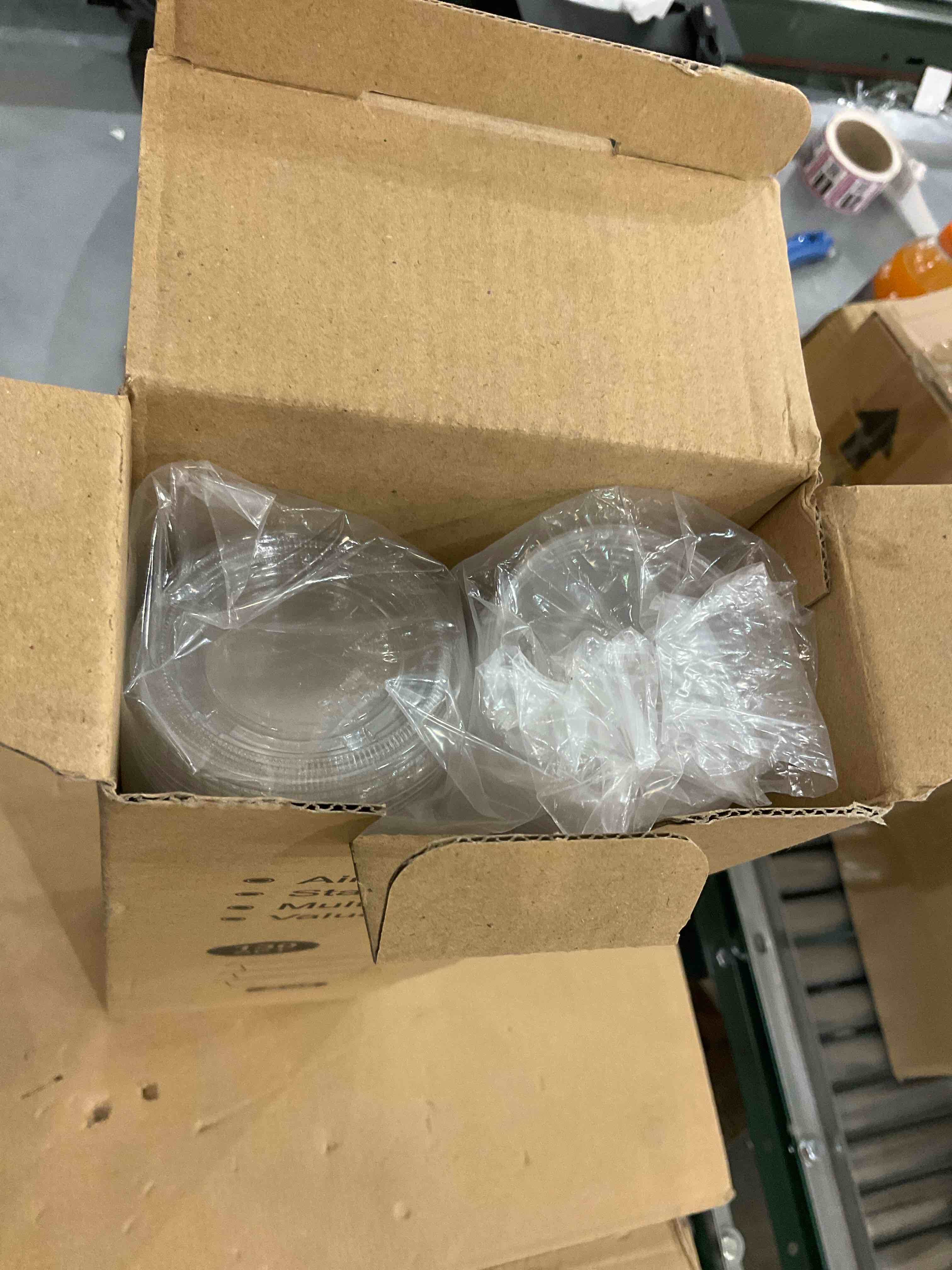 https://s3.amazonaws.com/lotting-images-prod/bidfta/EXS00686354_1697563039306.jpeg