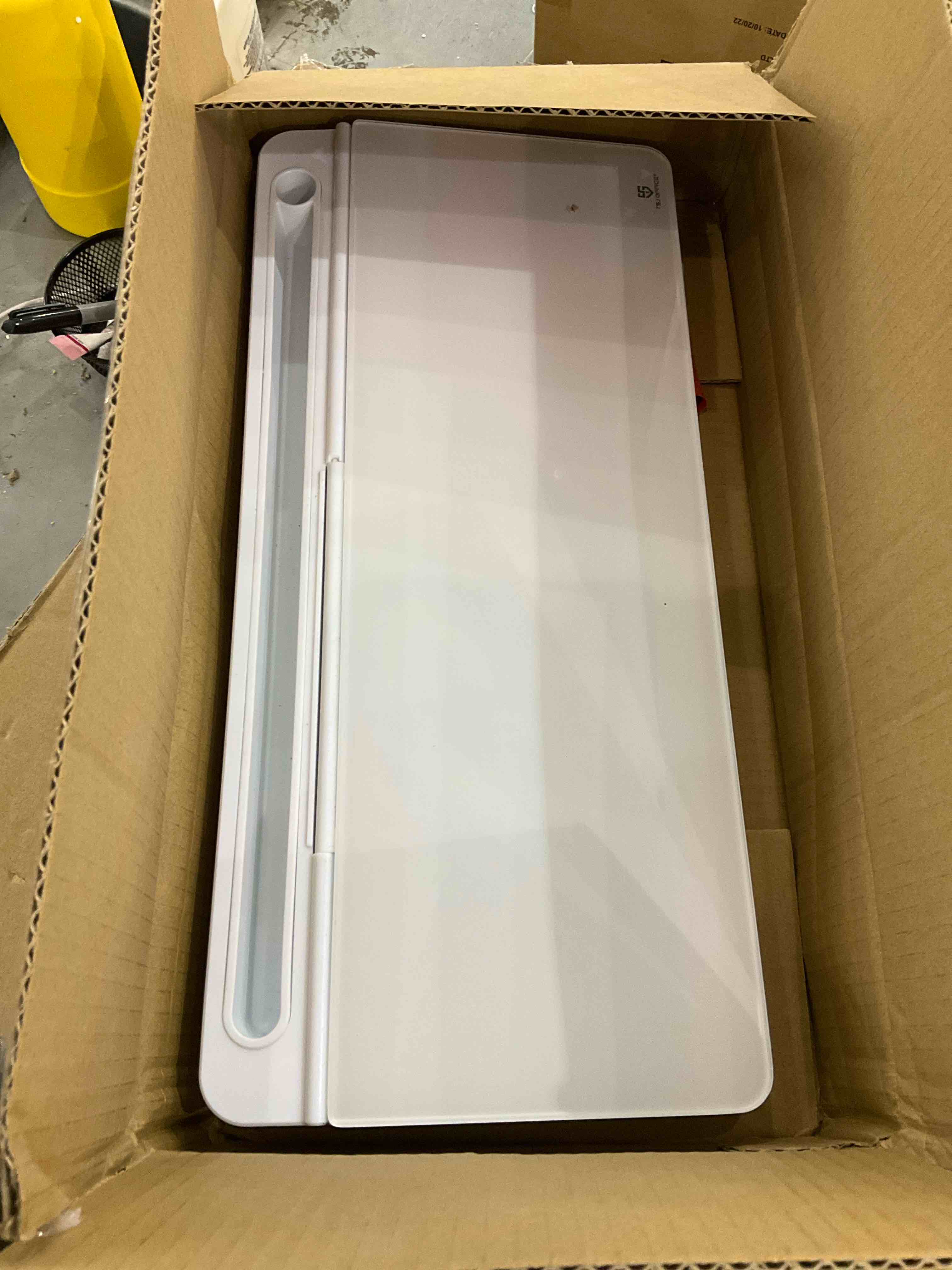 https://s3.amazonaws.com/lotting-images-prod/bidfta/EXS00686415_1697572294584.jpeg