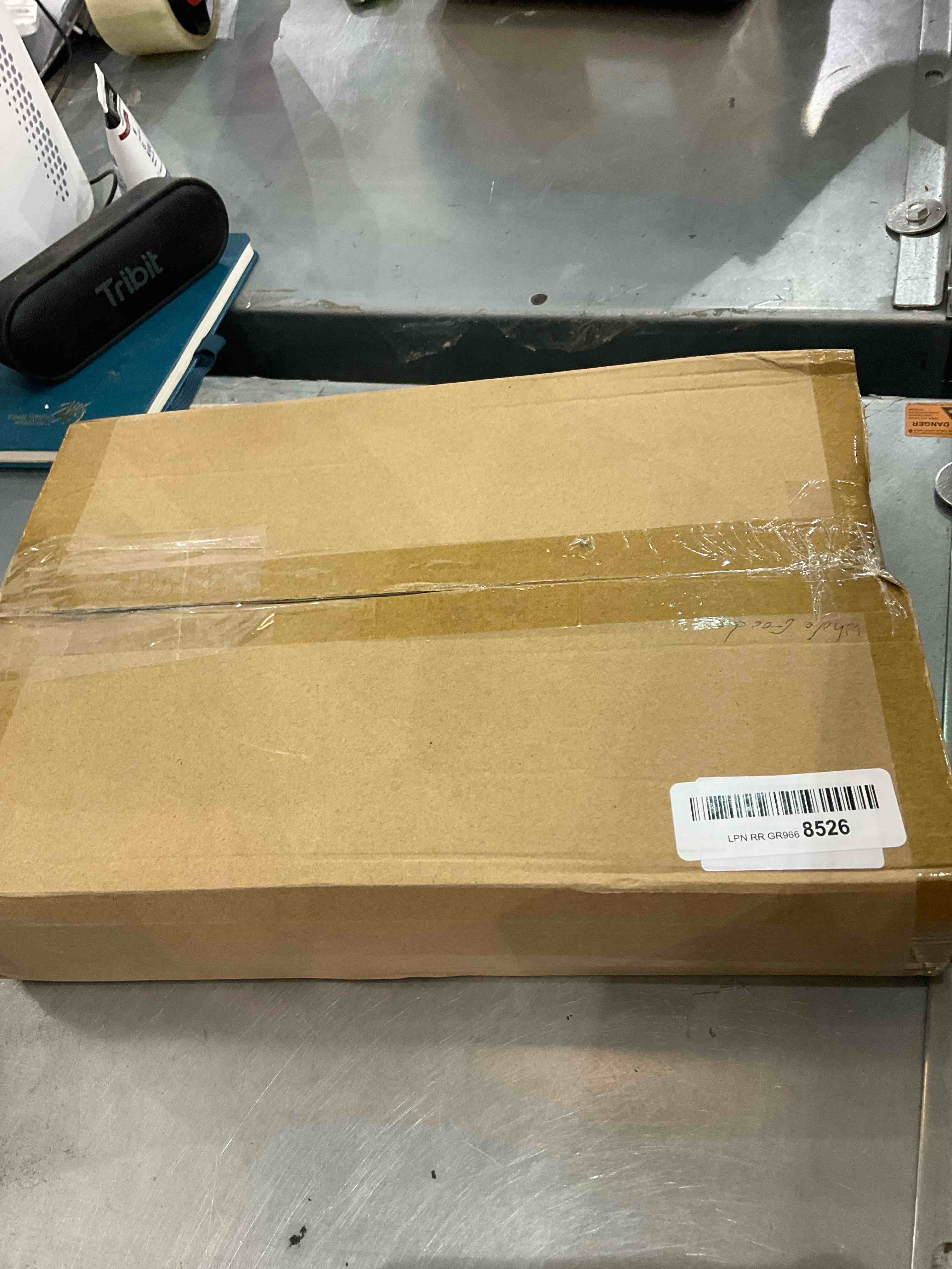 https://s3.amazonaws.com/lotting-images-prod/bidfta/EXS00686807_1697565176785.jpeg