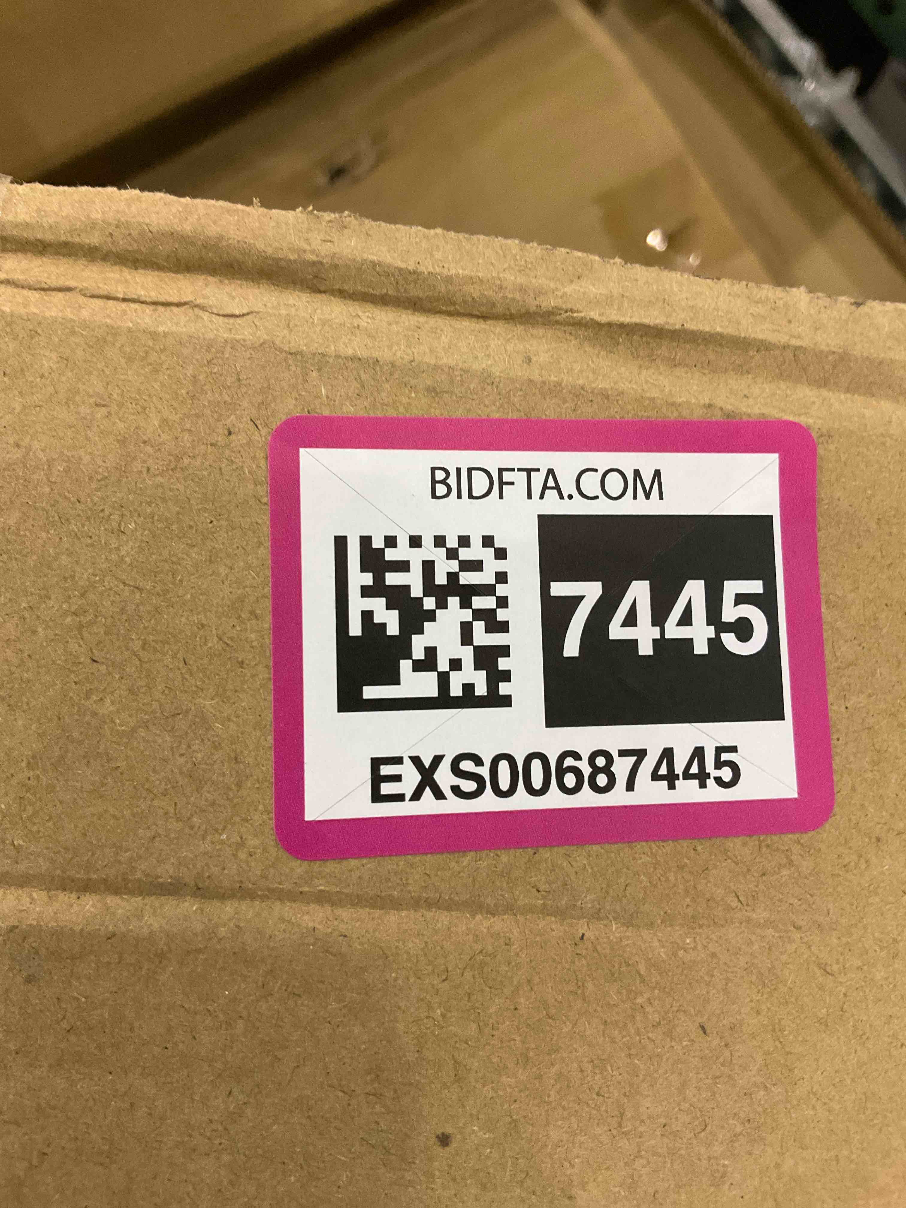 https://s3.amazonaws.com/lotting-images-prod/bidfta/EXS00687445_1698324901895.jpeg