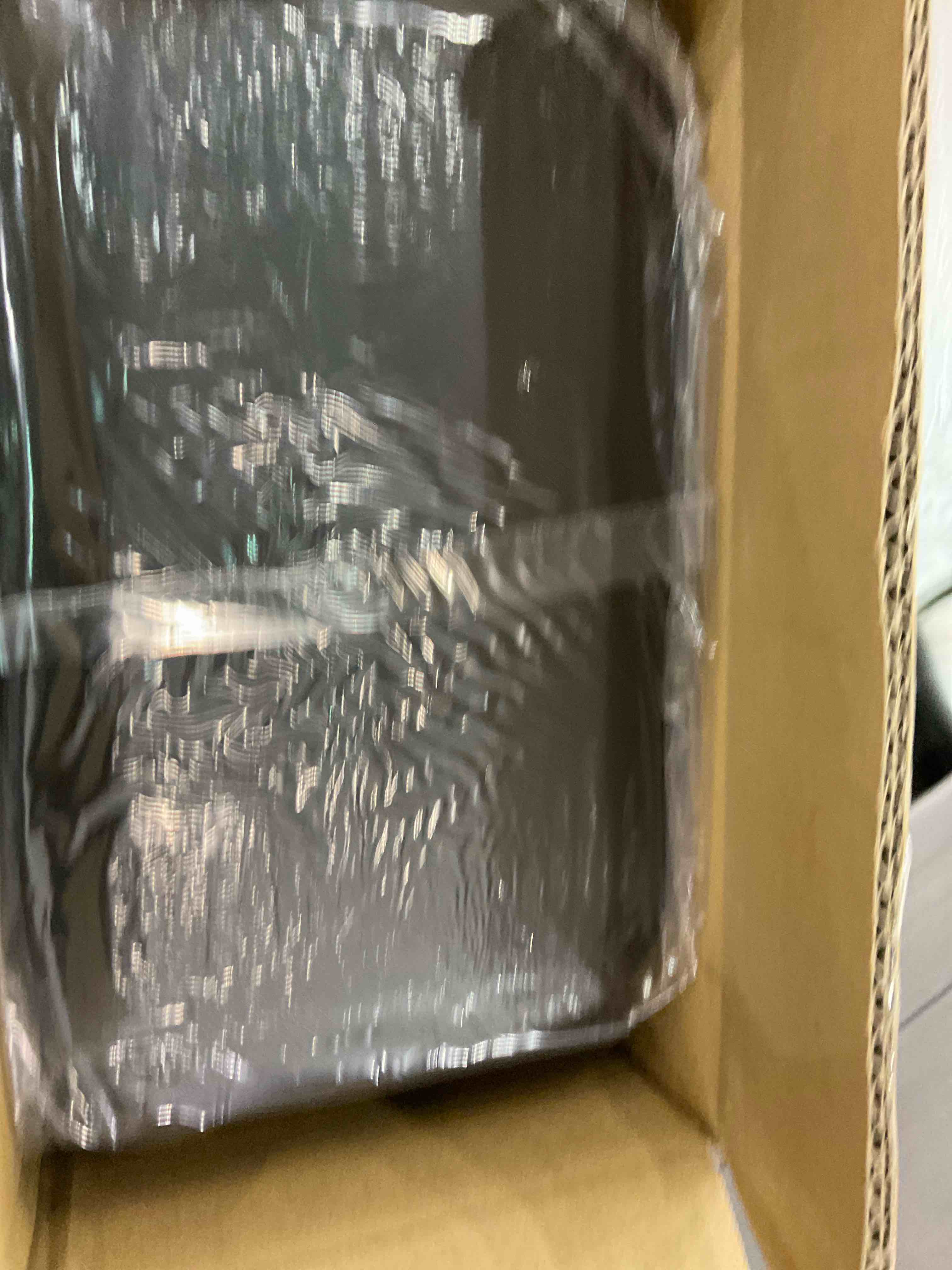 https://s3.amazonaws.com/lotting-images-prod/bidfta/EXS00687566_1698840330010.jpeg