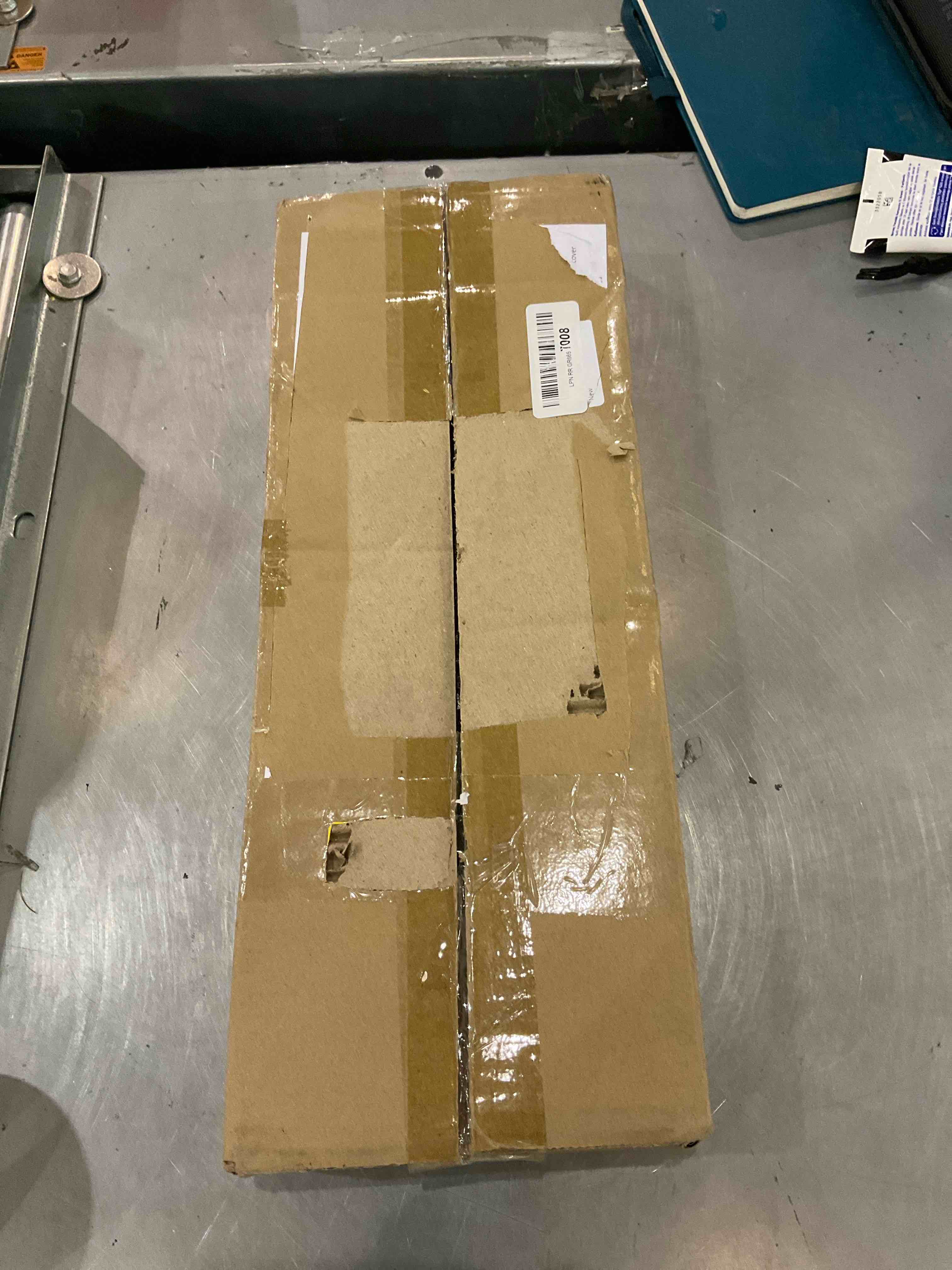https://s3.amazonaws.com/lotting-images-prod/bidfta/EXS00688128_1697483712094.jpeg