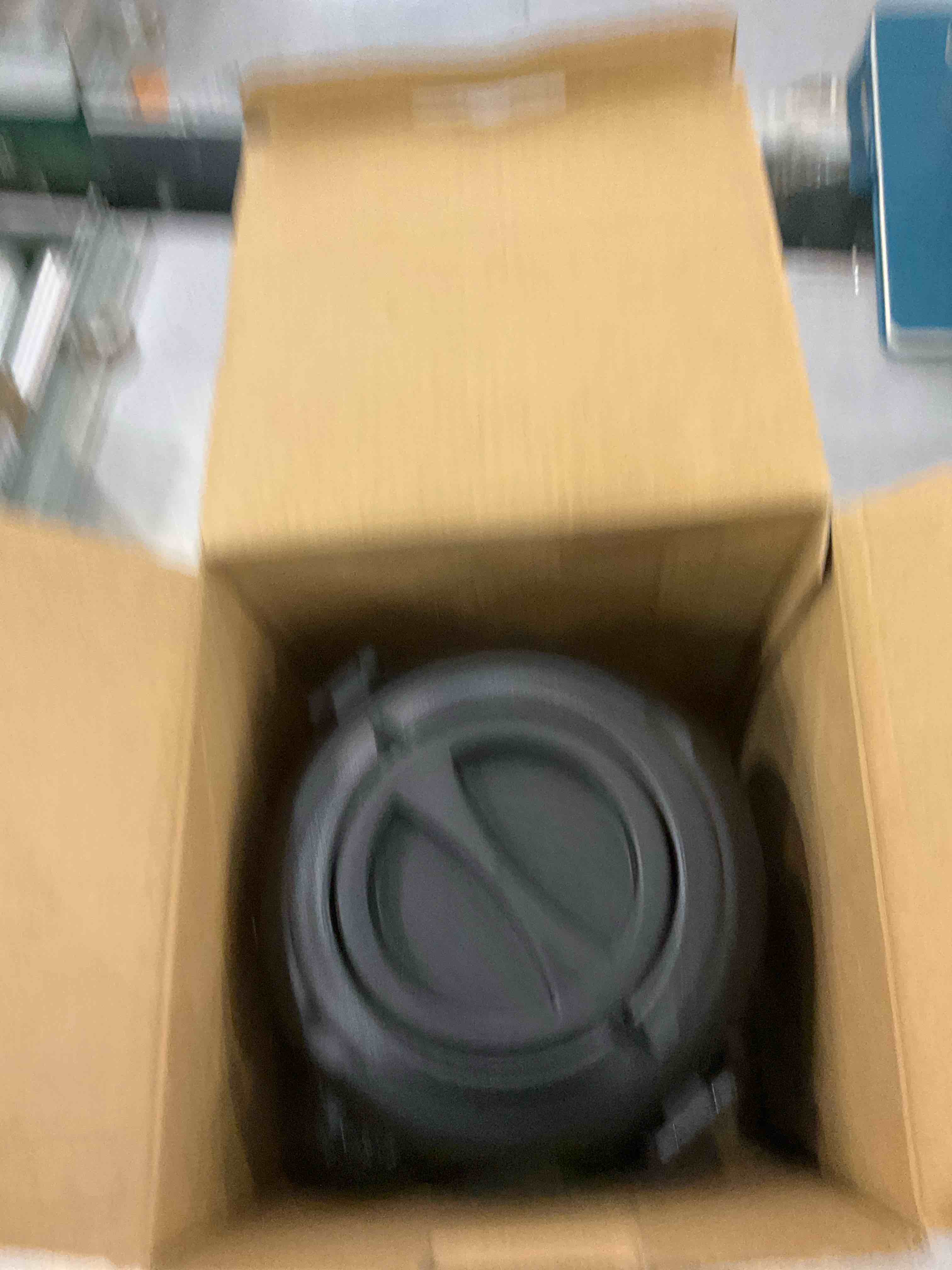 https://s3.amazonaws.com/lotting-images-prod/bidfta/EXS00688314_1697563927274.jpeg