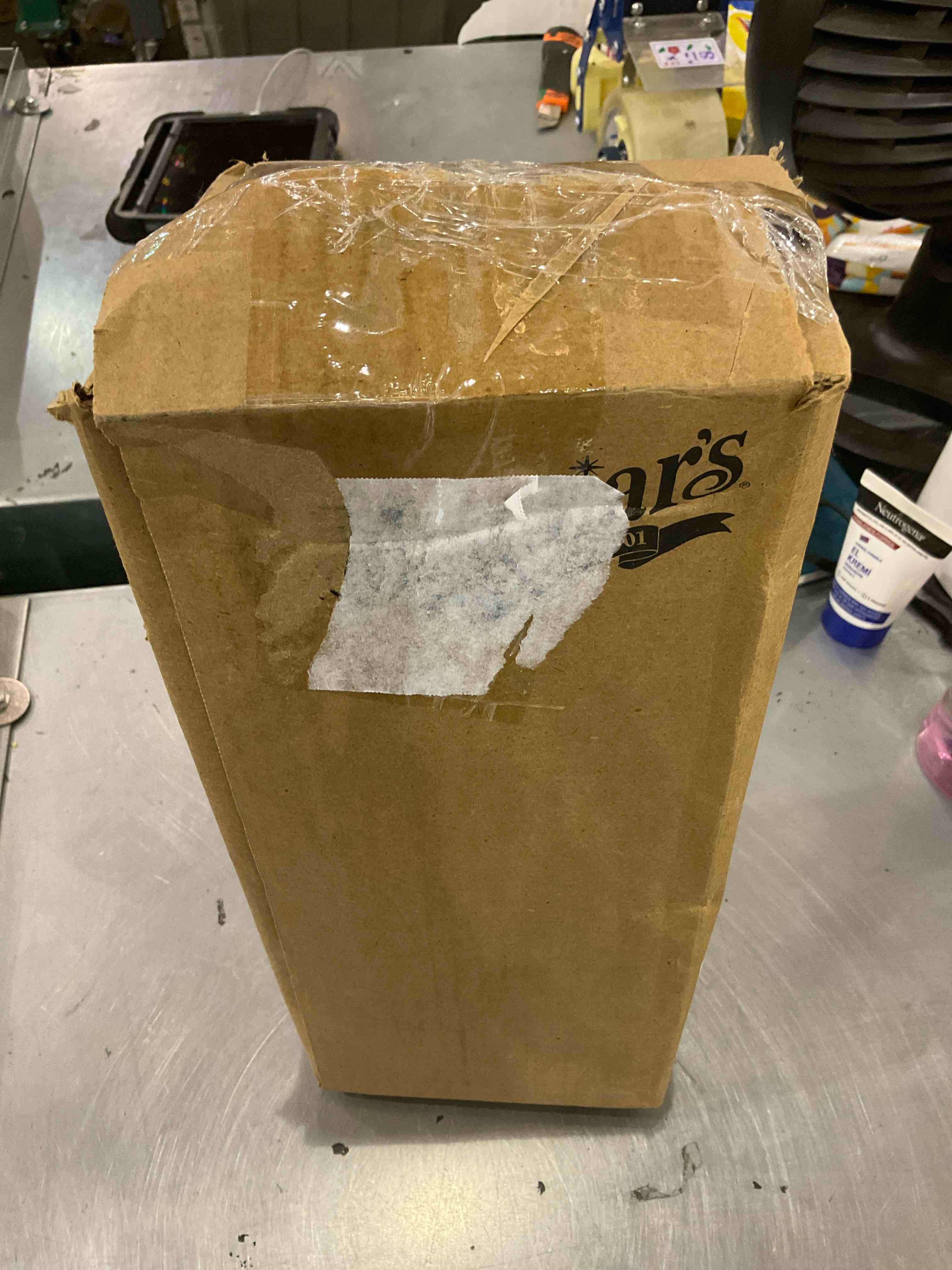 https://s3.amazonaws.com/lotting-images-prod/bidfta/EXS00688389_1697572236959.jpeg
