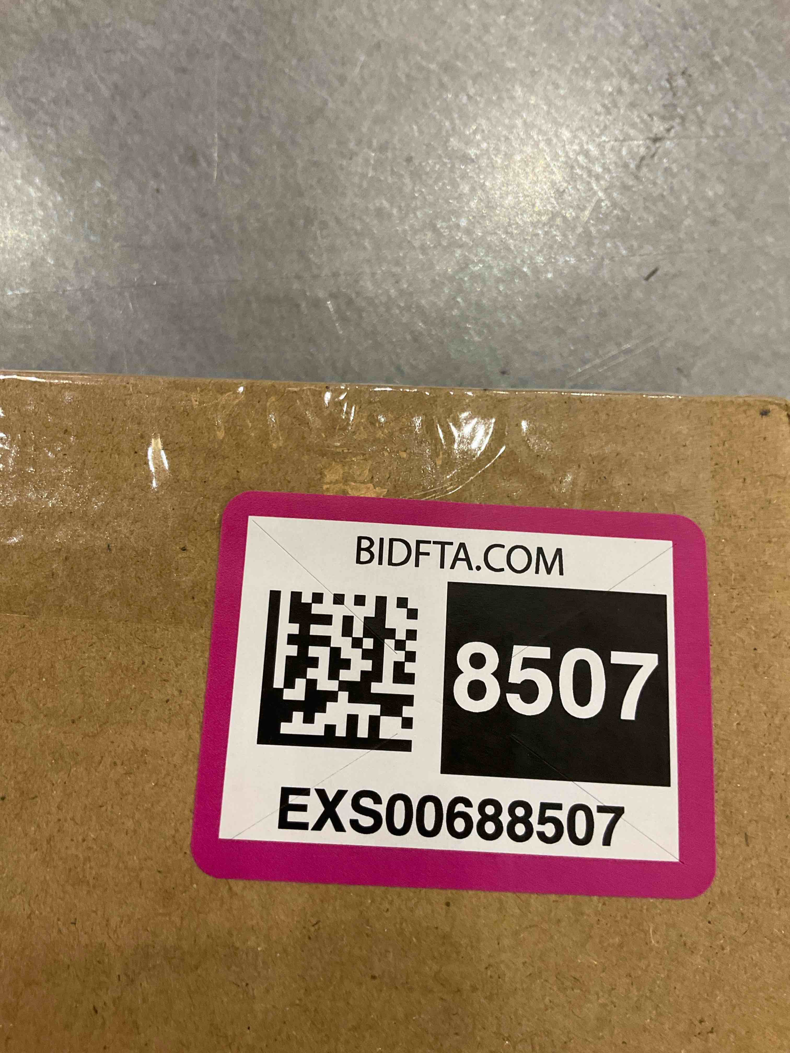 https://s3.amazonaws.com/lotting-images-prod/bidfta/EXS00688507_1697477003982.jpeg