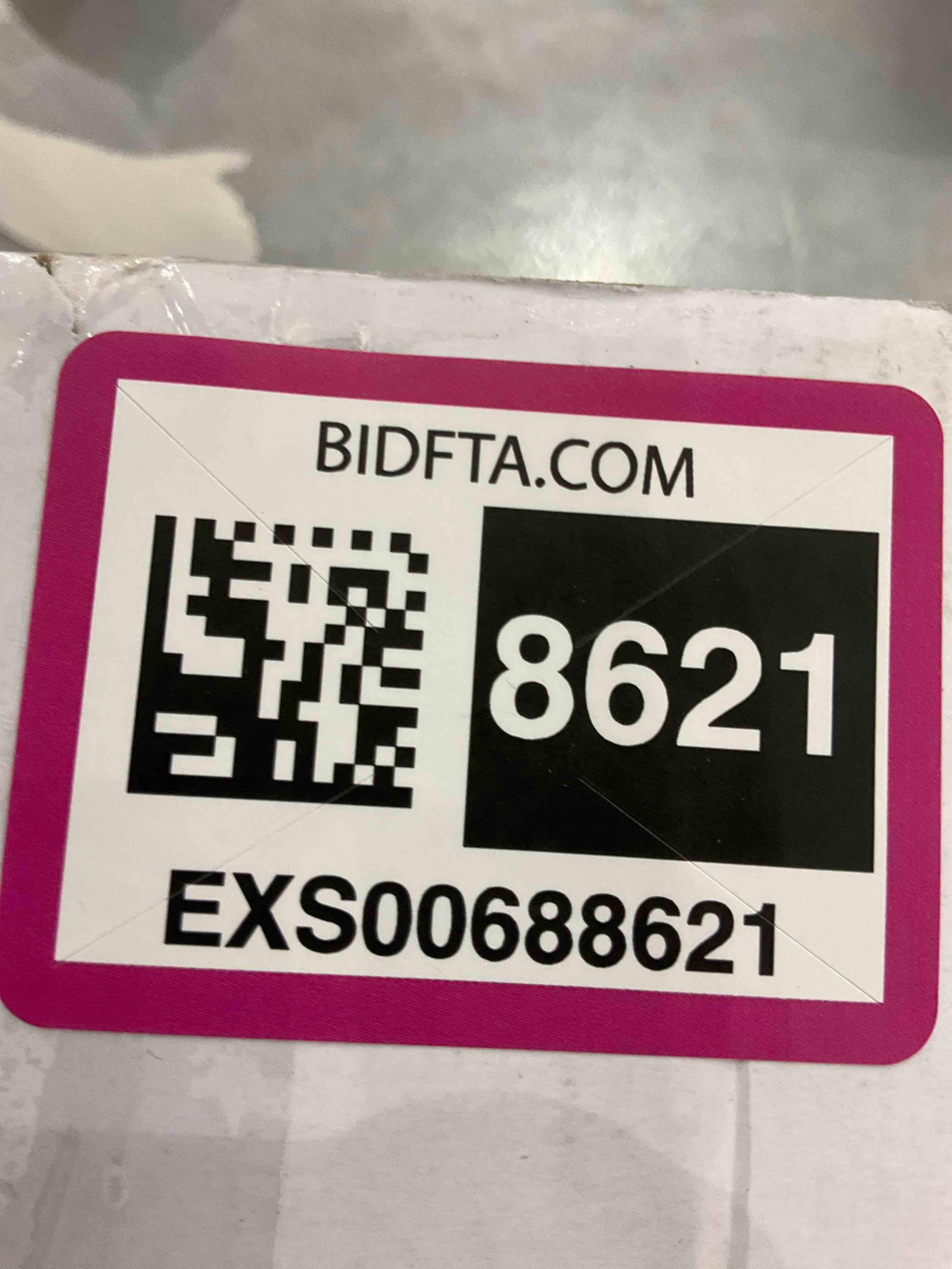 https://s3.amazonaws.com/lotting-images-prod/bidfta/EXS00688621_1697561372946.jpeg